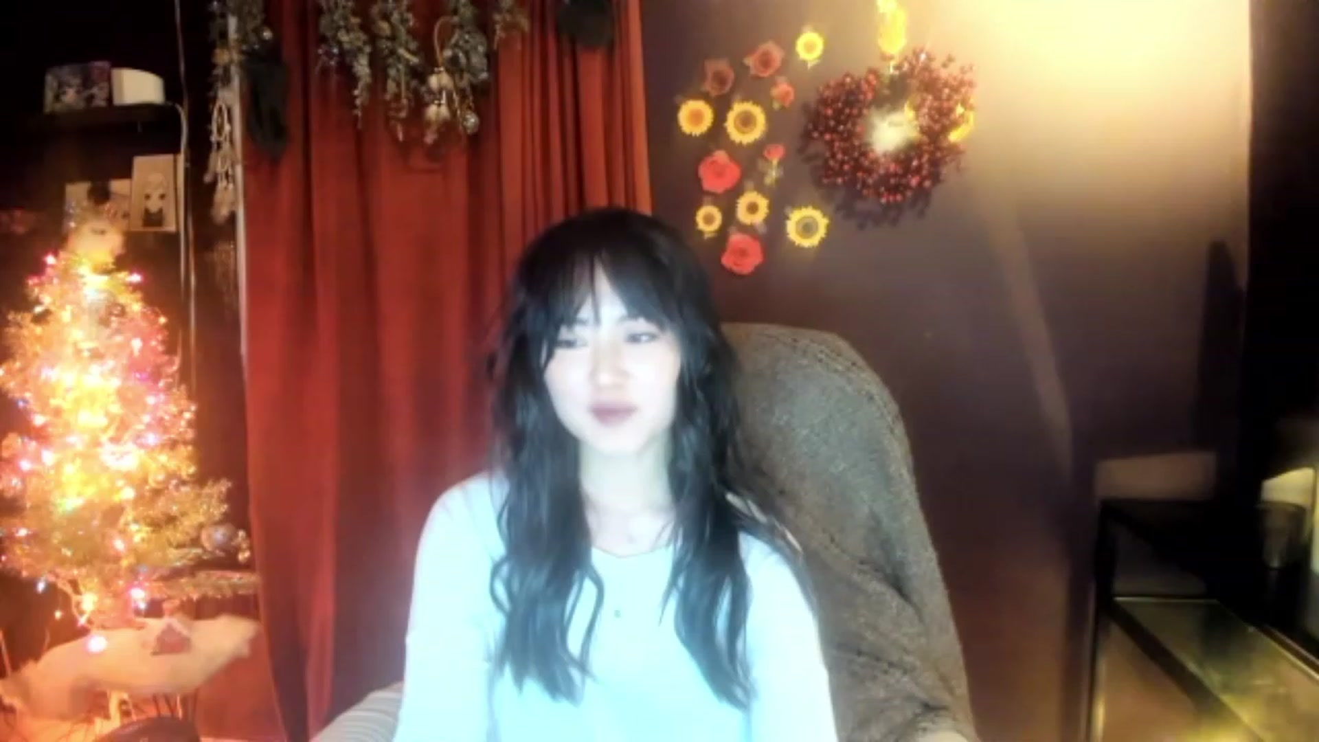 Gallery image thumbnail from Linnea_'s myfreecams stream on, 12/16/2022, 07:05 image 20 of 20