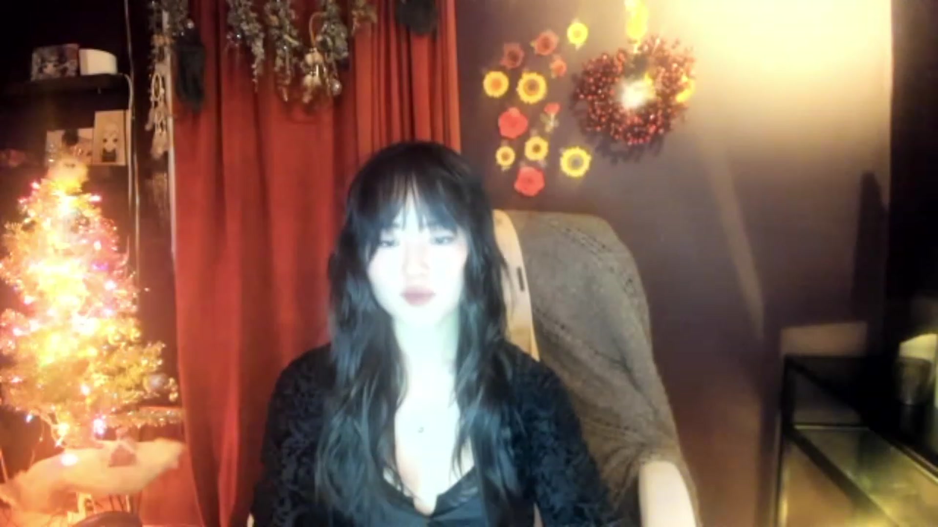 Gallery image thumbnail from Linnea_'s myfreecams stream on, 12/16/2022, 08:31 image 16 of 20