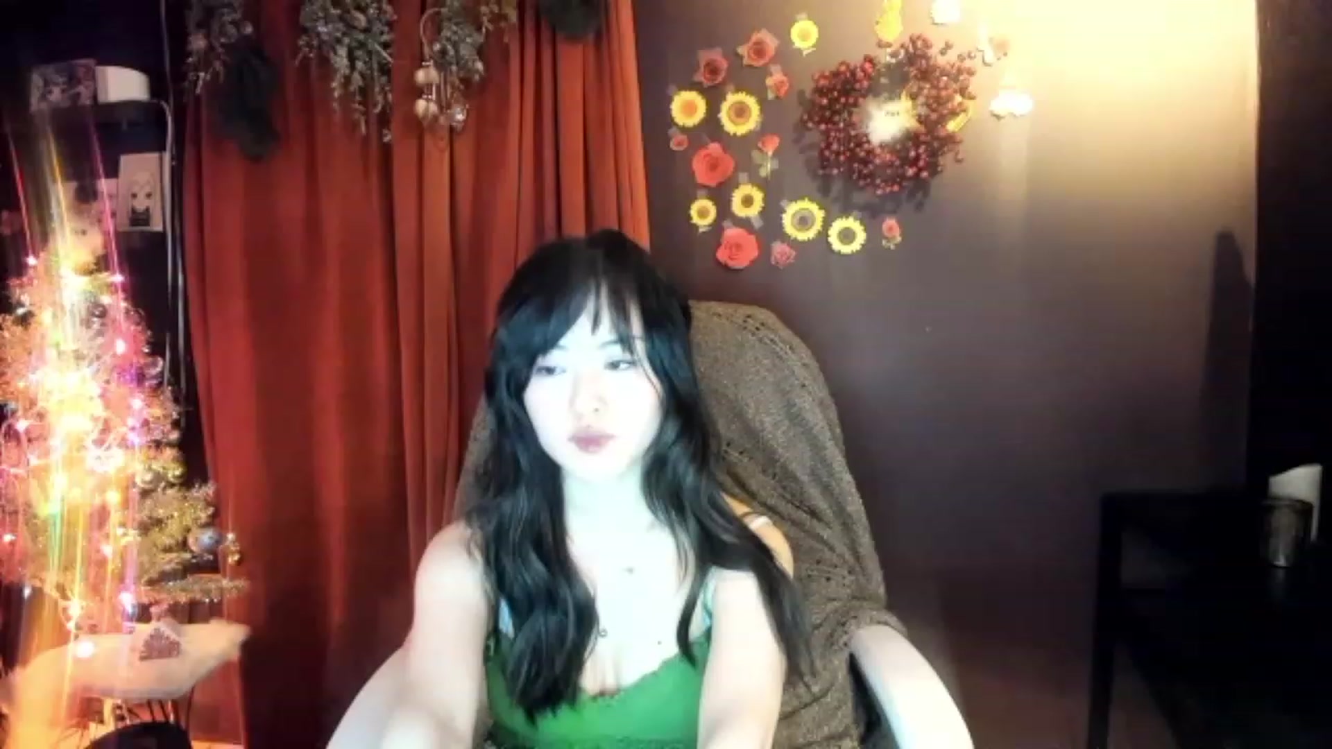 Gallery image thumbnail from Linnea_'s myfreecams stream on, 12/21/2022, 11:50 image 14 of 20