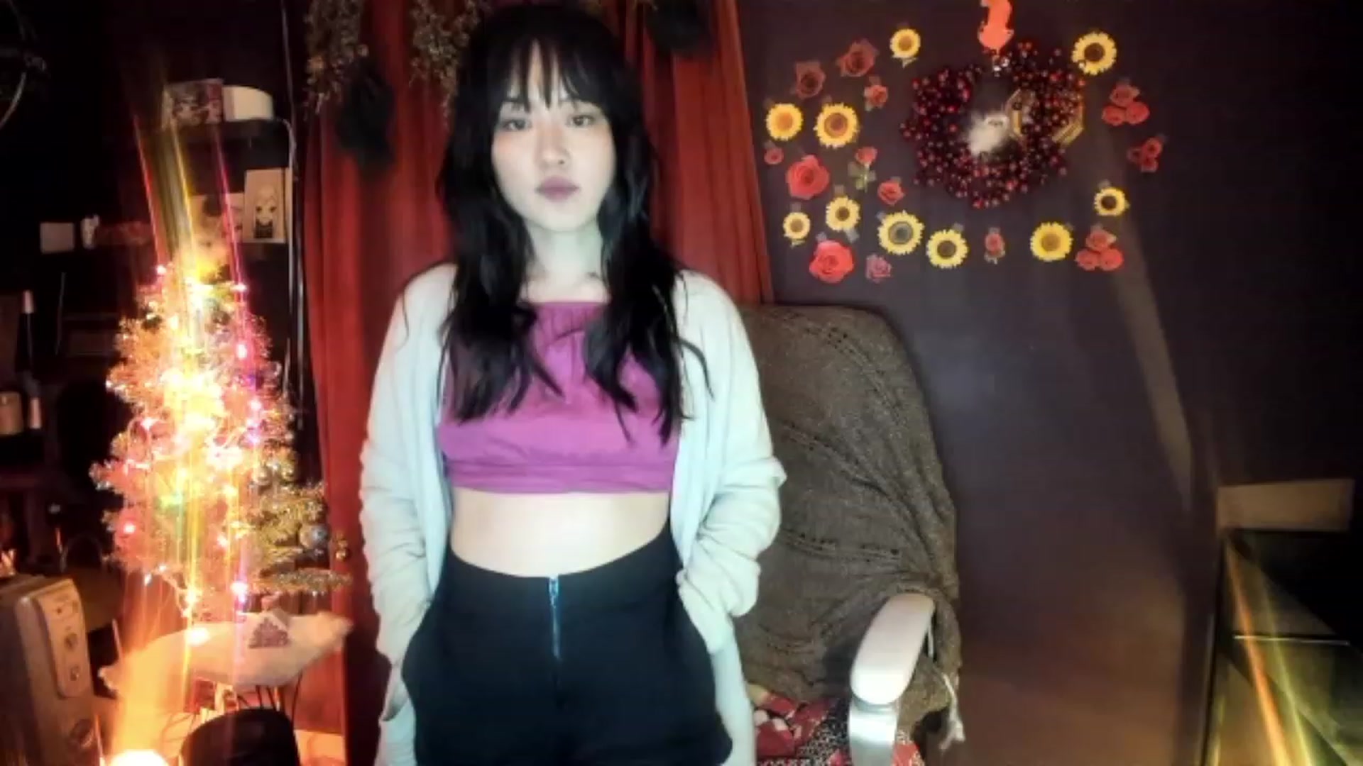 Gallery image thumbnail from Linnea_'s myfreecams stream on, 12/23/2022, 07:15 image 1 of 20