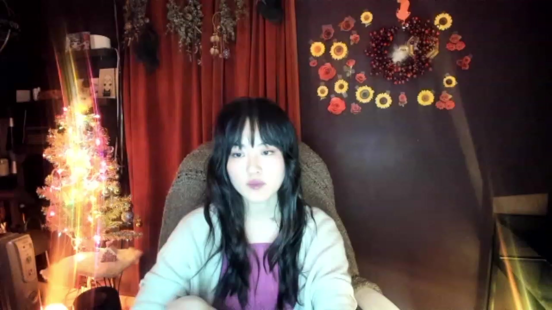Gallery image thumbnail from Linnea_'s myfreecams stream on, 12/23/2022, 07:15 image 5 of 20