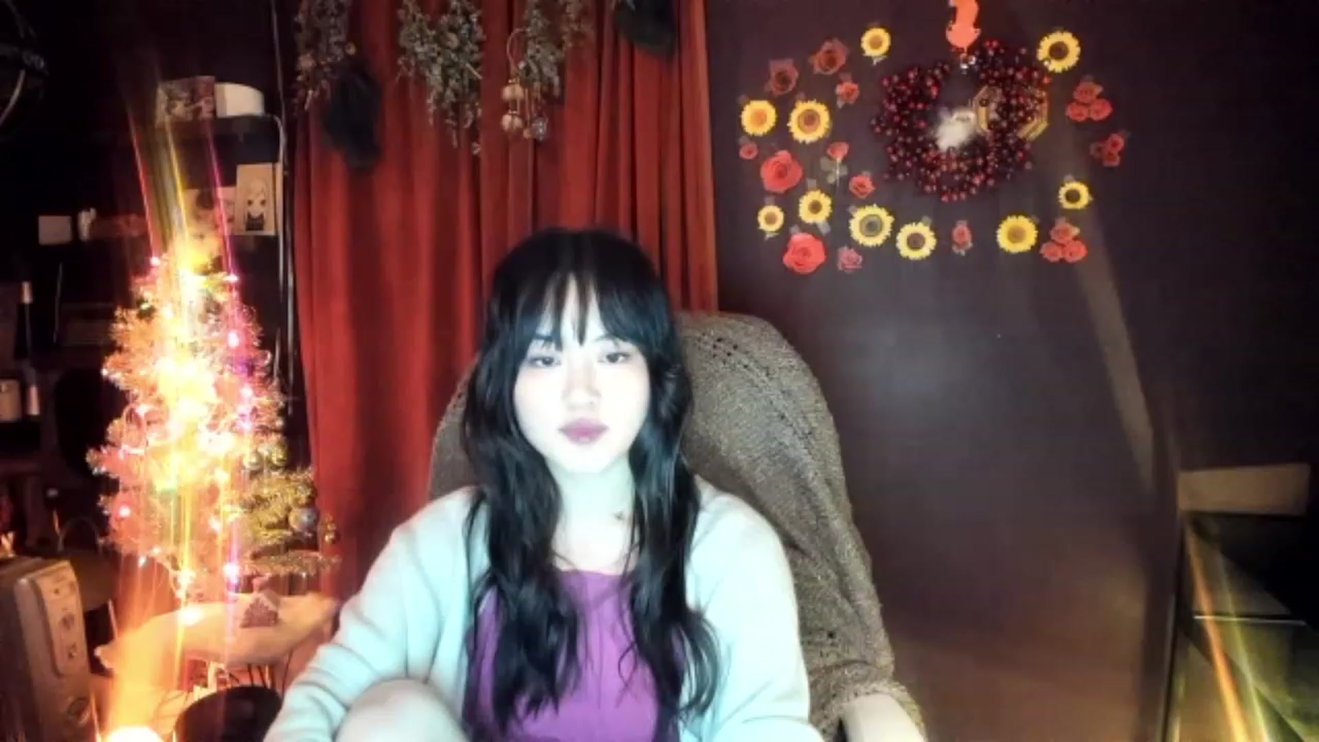 Gallery image thumbnail from Linnea_'s myfreecams stream on, 12/23/2022, 07:15 image 2 of 20