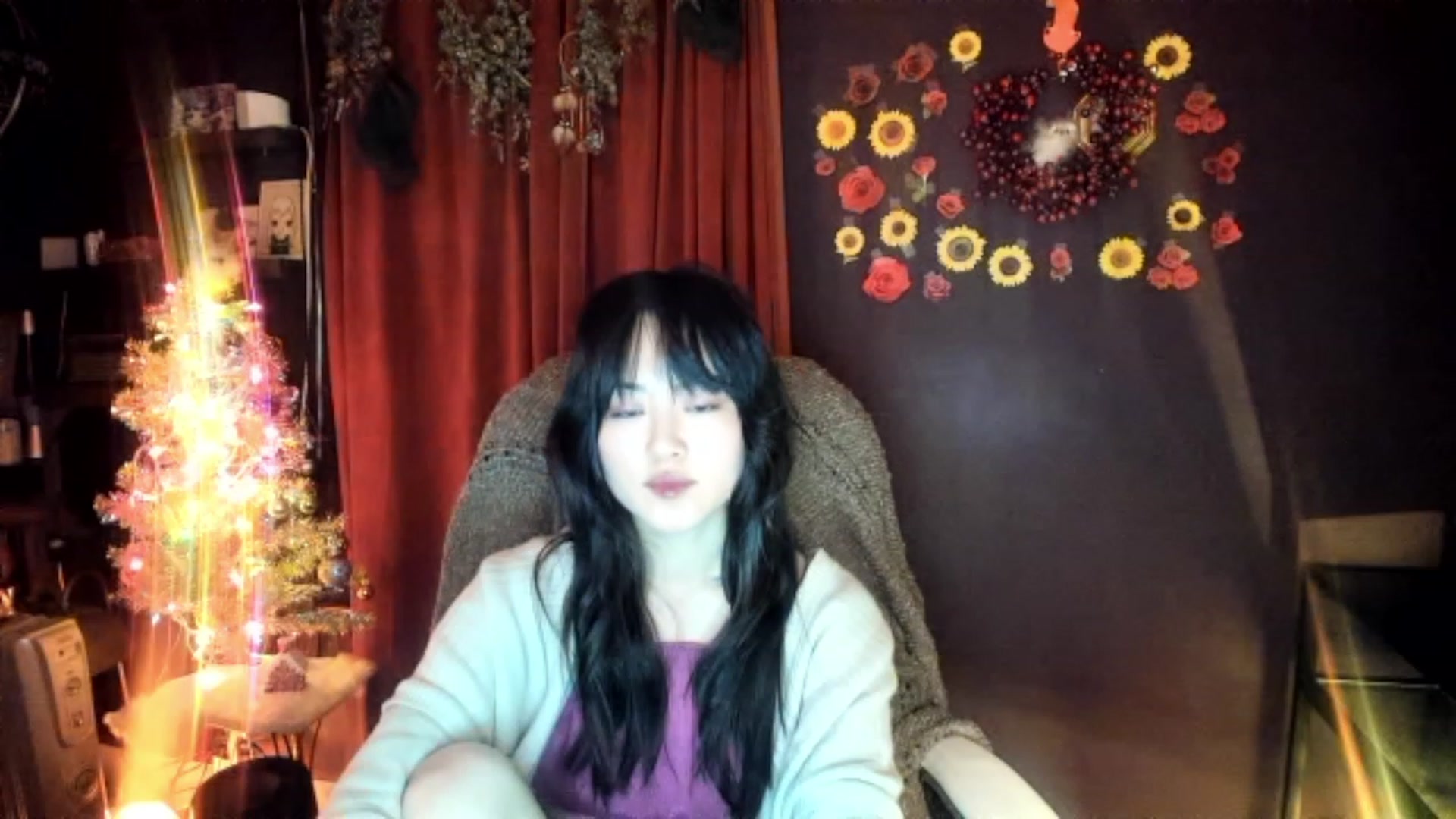 Gallery image thumbnail from Linnea_'s myfreecams stream on, 12/23/2022, 07:58 image 19 of 20