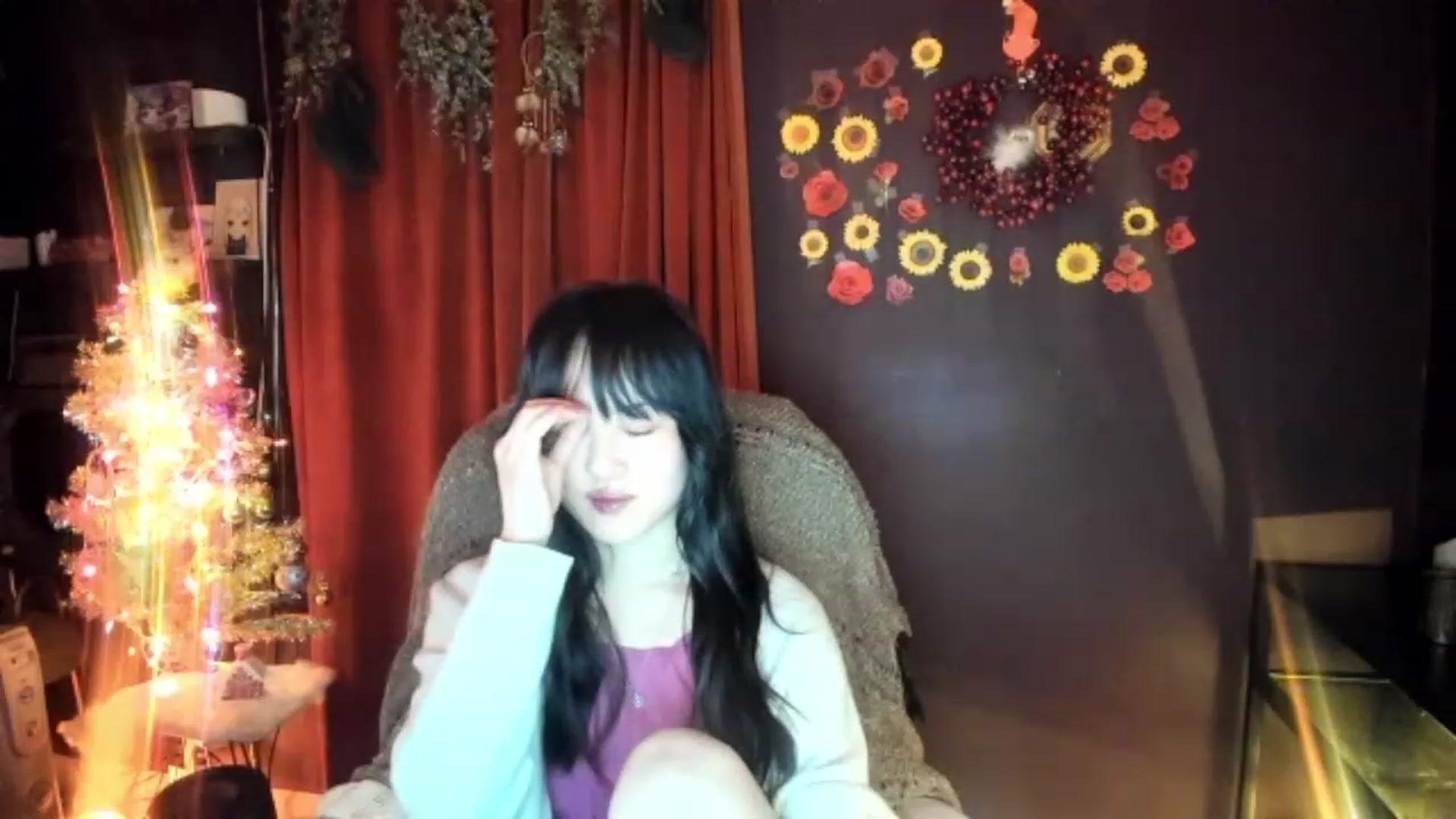 Gallery image thumbnail from Linnea_'s myfreecams stream on, 12/23/2022, 12:37 image 15 of 20
