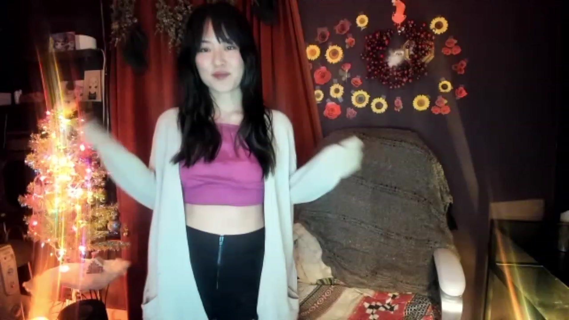Gallery image thumbnail from Linnea_'s myfreecams stream on, 12/23/2022, 12:37 image 19 of 20