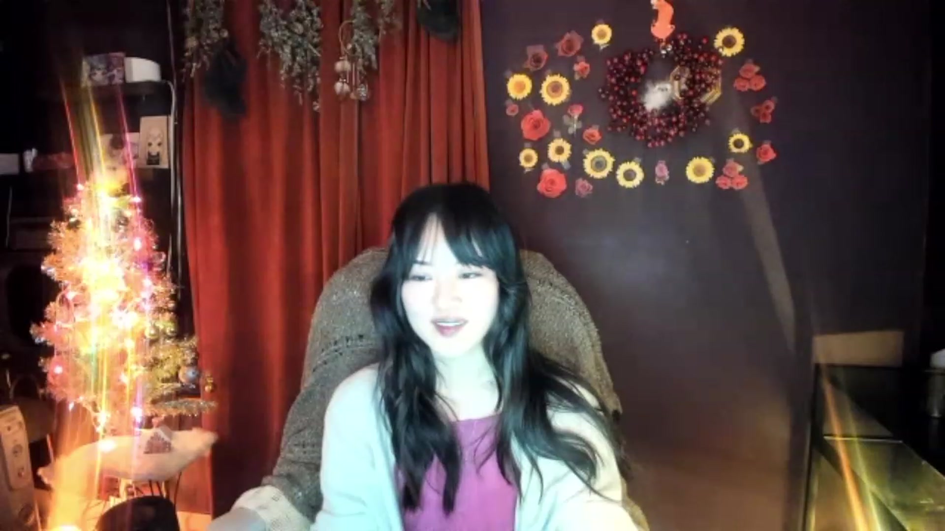 Gallery image thumbnail from Linnea_'s myfreecams stream on, 12/23/2022, 12:37 image 16 of 20