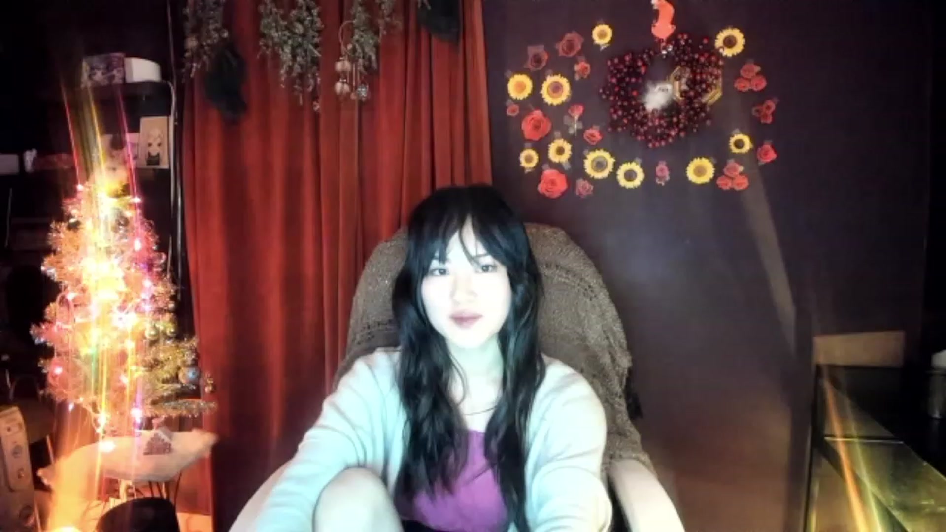 Gallery image thumbnail from Linnea_'s myfreecams stream on, 12/23/2022, 13:21 image 2 of 20