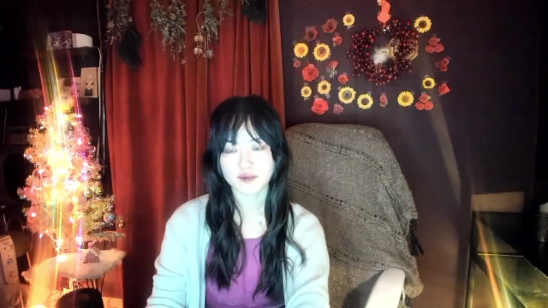 Gallery image thumbnail from Linnea_'s myfreecams stream on, 12/23/2022, 13:21 image 14 of 20