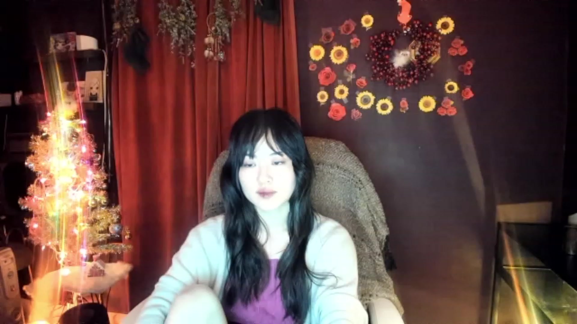 Gallery image thumbnail from Linnea_'s myfreecams stream on, 12/23/2022, 13:21 image 5 of 20