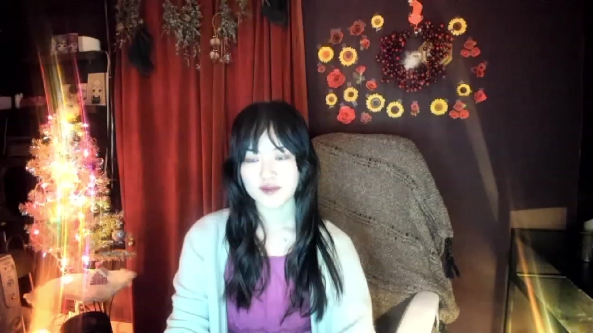 Gallery image thumbnail from Linnea_'s myfreecams stream on, 12/23/2022, 13:21 image 13 of 20