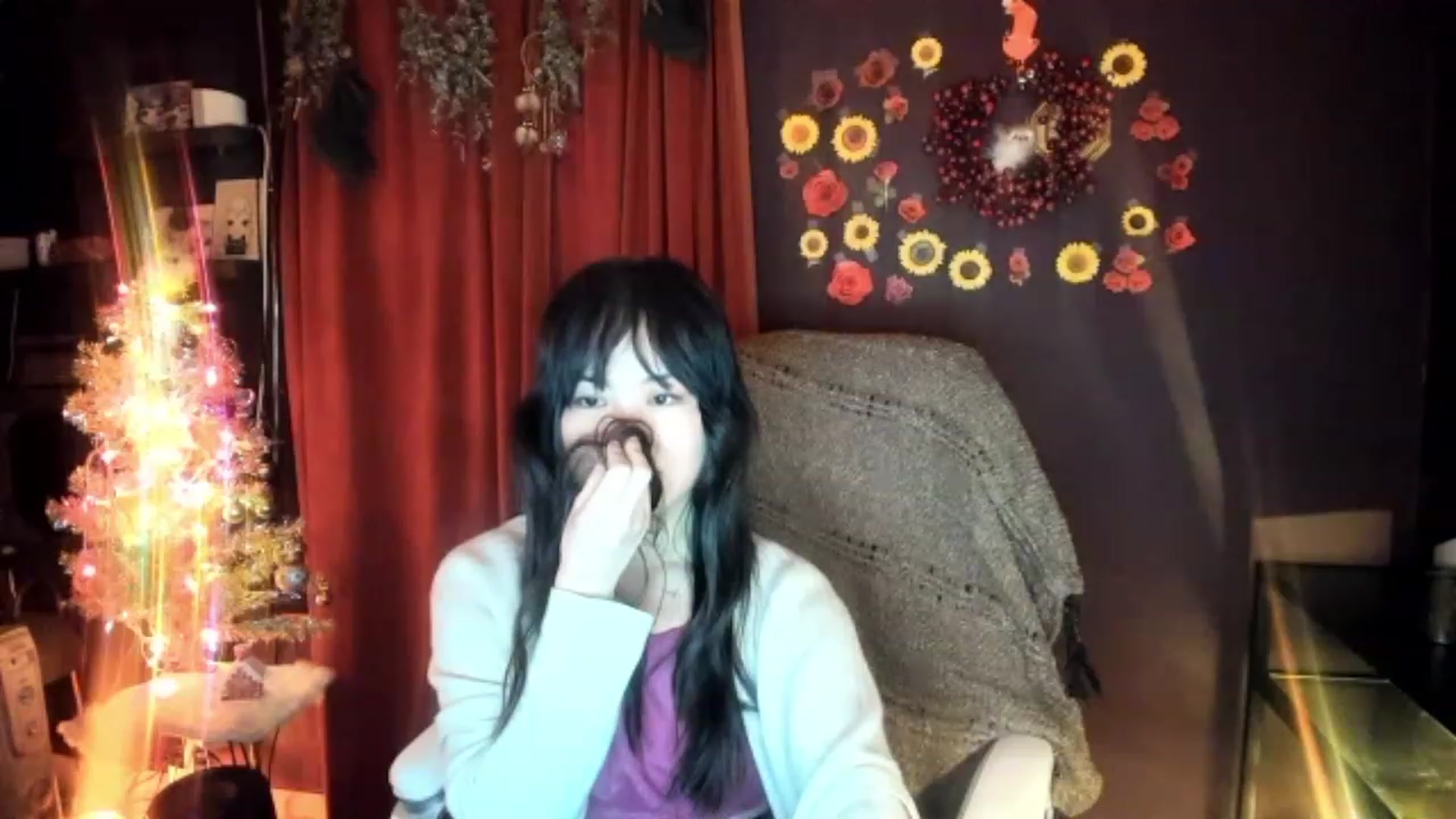 Gallery image thumbnail from Linnea_'s myfreecams stream on, 12/23/2022, 13:21 image 15 of 20