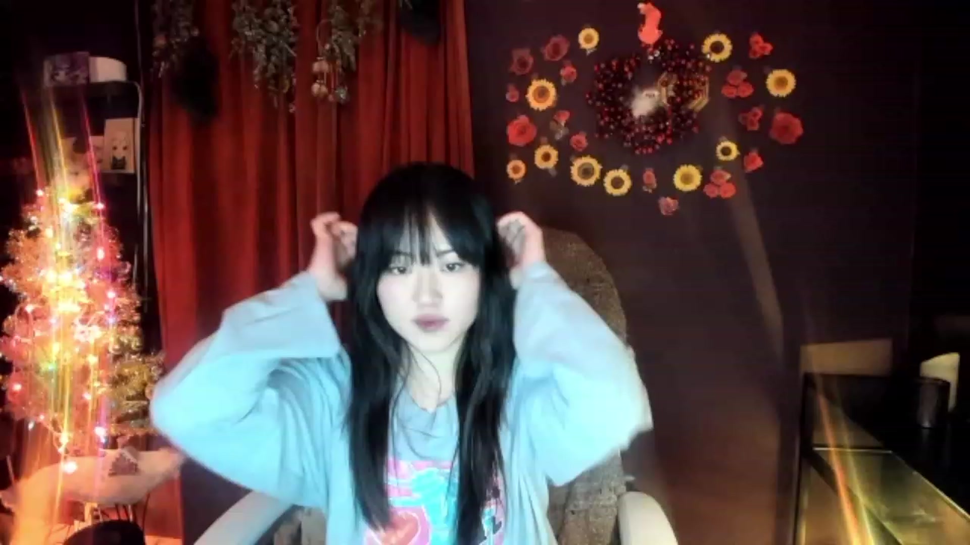 Gallery image thumbnail from Linnea_'s myfreecams stream on, 12/25/2022, 07:14 image 13 of 20