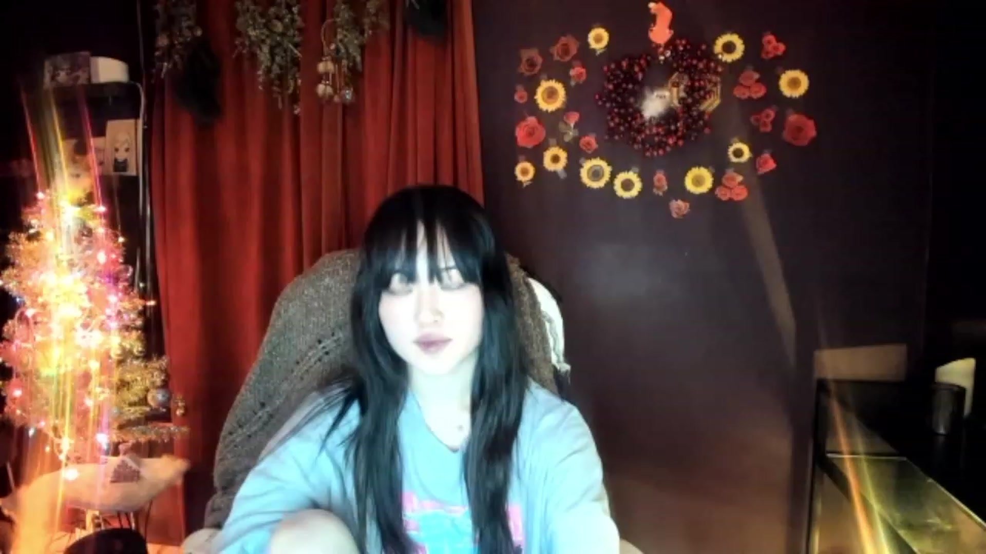 Gallery image thumbnail from Linnea_'s myfreecams stream on, 12/25/2022, 07:14 image 20 of 20
