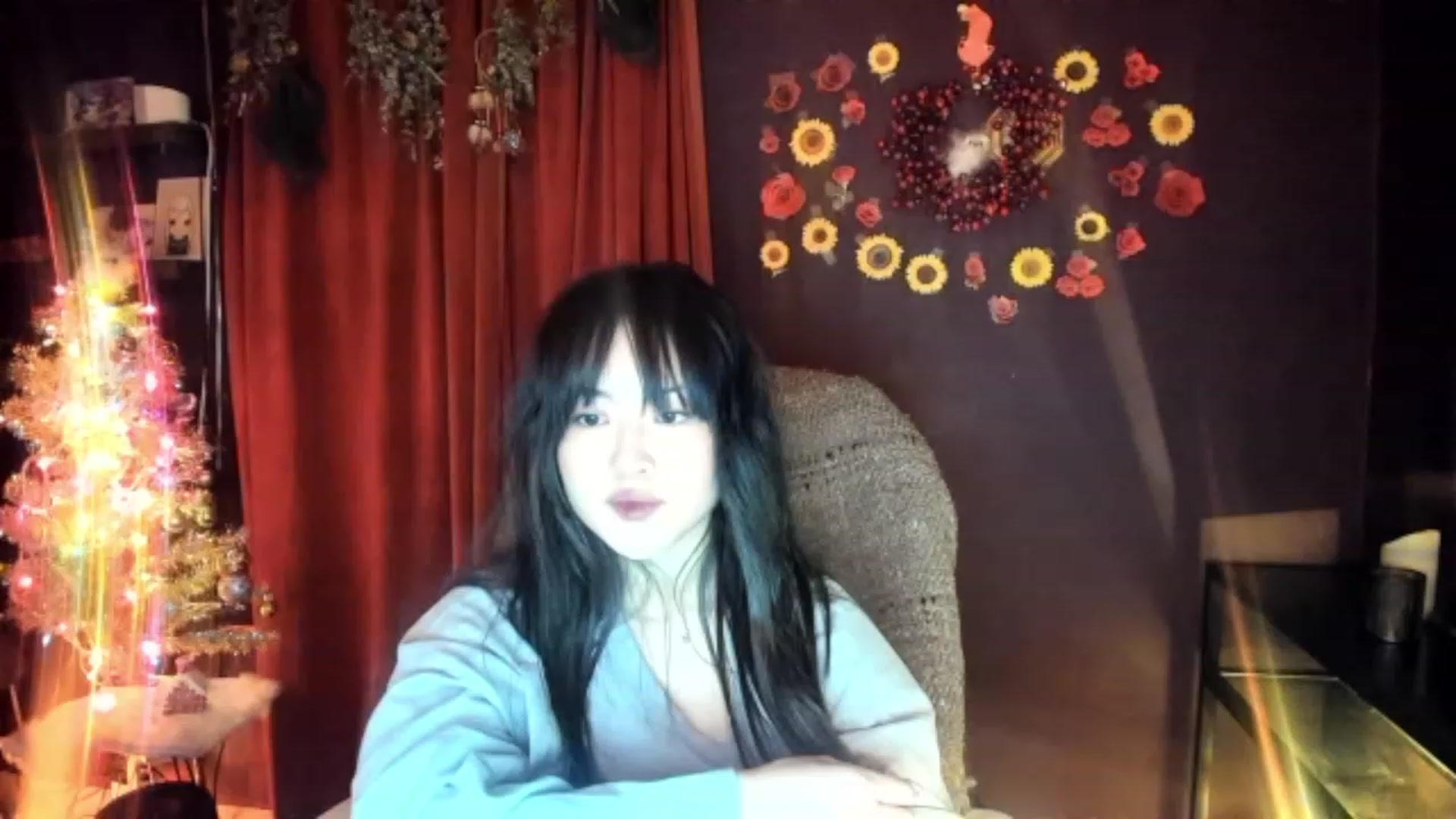 Gallery image thumbnail from Linnea_'s myfreecams stream on, 12/25/2022, 07:14 image 2 of 20