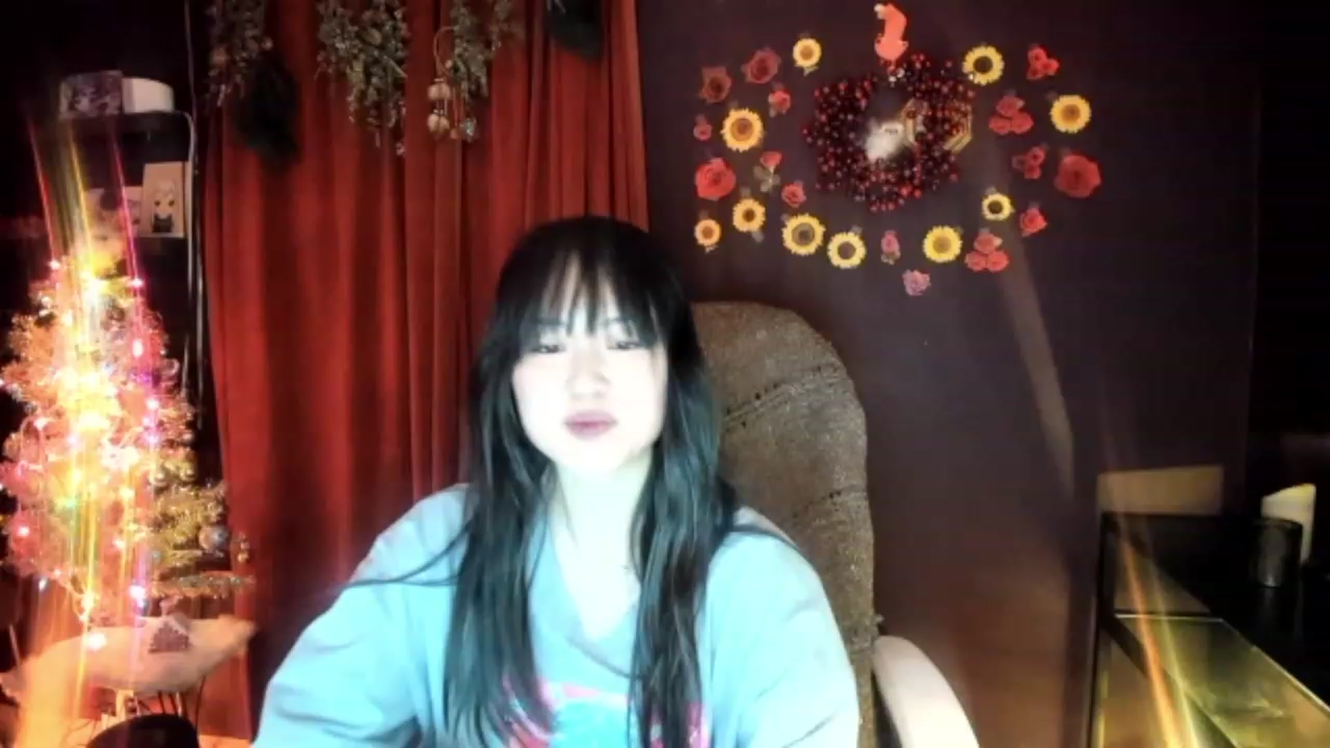 Gallery image thumbnail from Linnea_'s myfreecams stream on, 12/25/2022, 07:14 image 8 of 20