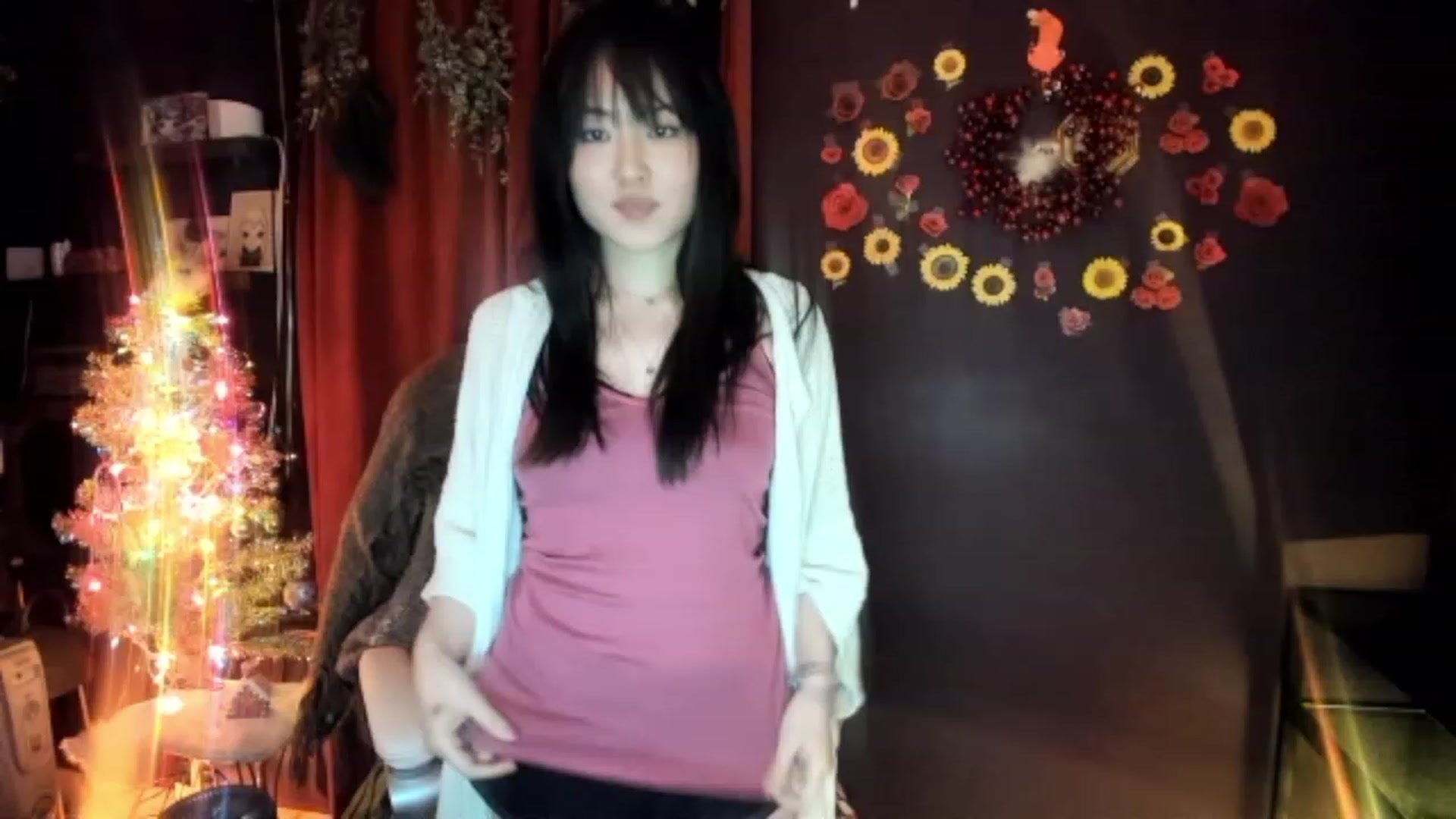 Gallery image thumbnail from Linnea_'s myfreecams stream on, 12/31/2022, 09:26 image 2 of 20