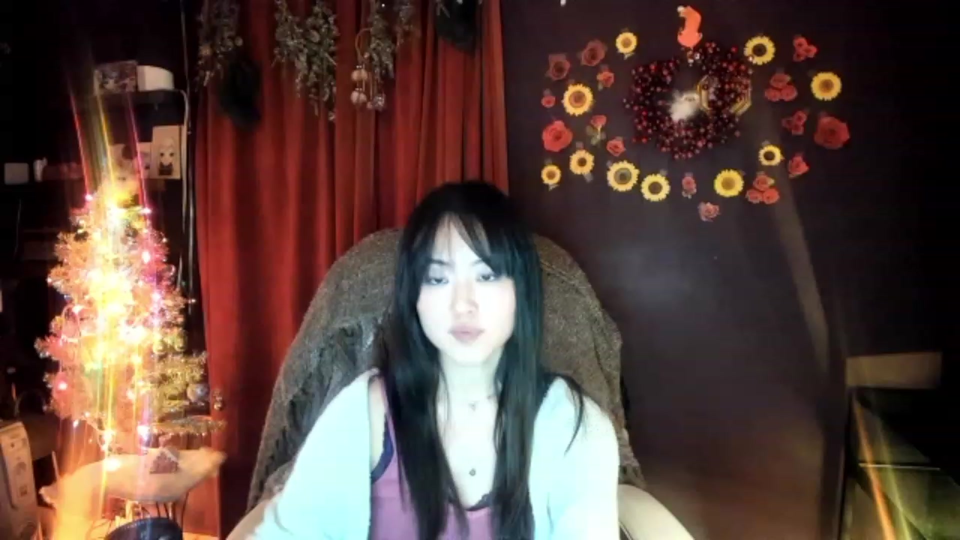 Gallery image thumbnail from Linnea_'s myfreecams stream on, 12/31/2022, 09:26 image 1 of 20