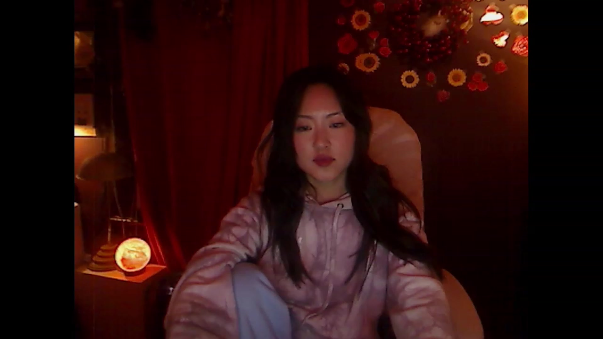 Gallery image thumbnail from Linnea_'s myfreecams stream on, 02/19/2023, 07:49 image 16 of 20