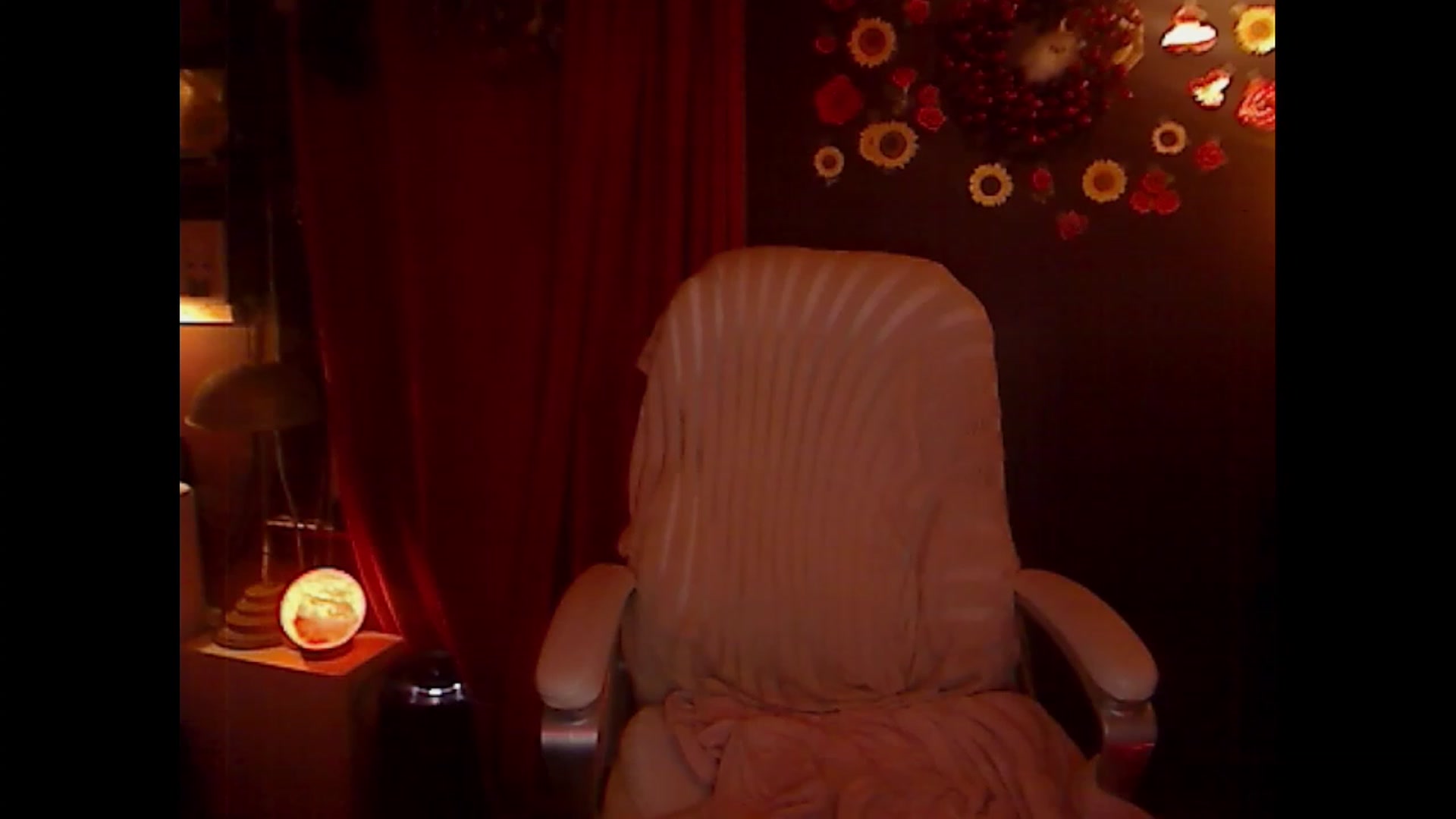 Gallery image thumbnail from Linnea_'s myfreecams stream on, 02/19/2023, 07:49 image 1 of 20