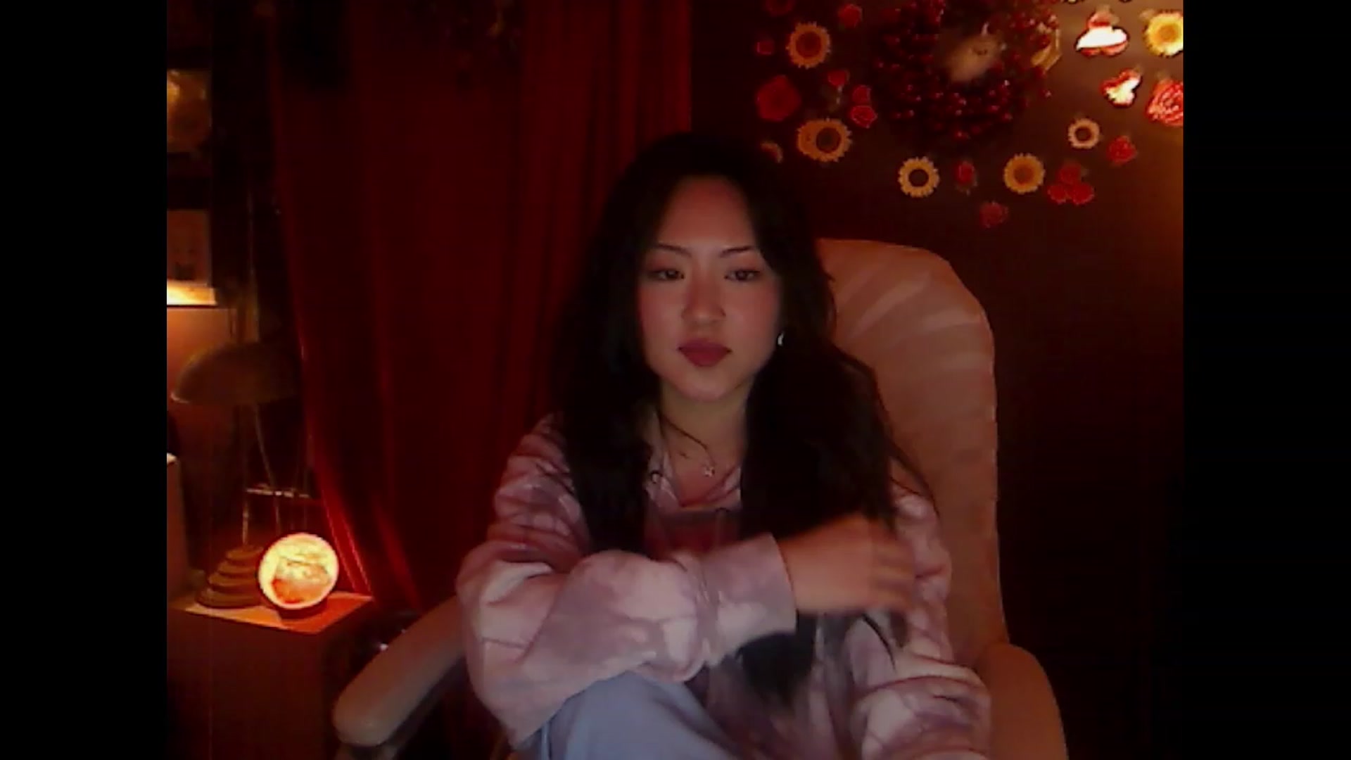 Gallery image thumbnail from Linnea_'s myfreecams stream on, 02/19/2023, 07:49 image 5 of 20