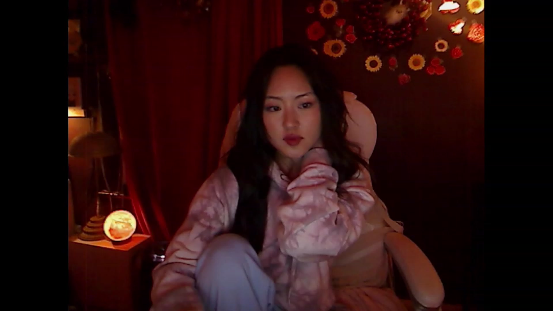 Gallery image thumbnail from Linnea_'s myfreecams stream on, 02/19/2023, 10:05 image 2 of 20