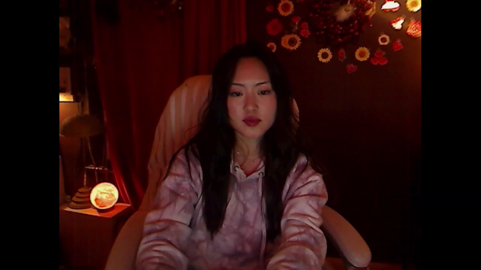 Gallery image thumbnail from Linnea_'s myfreecams stream on, 02/19/2023, 10:05 image 6 of 20