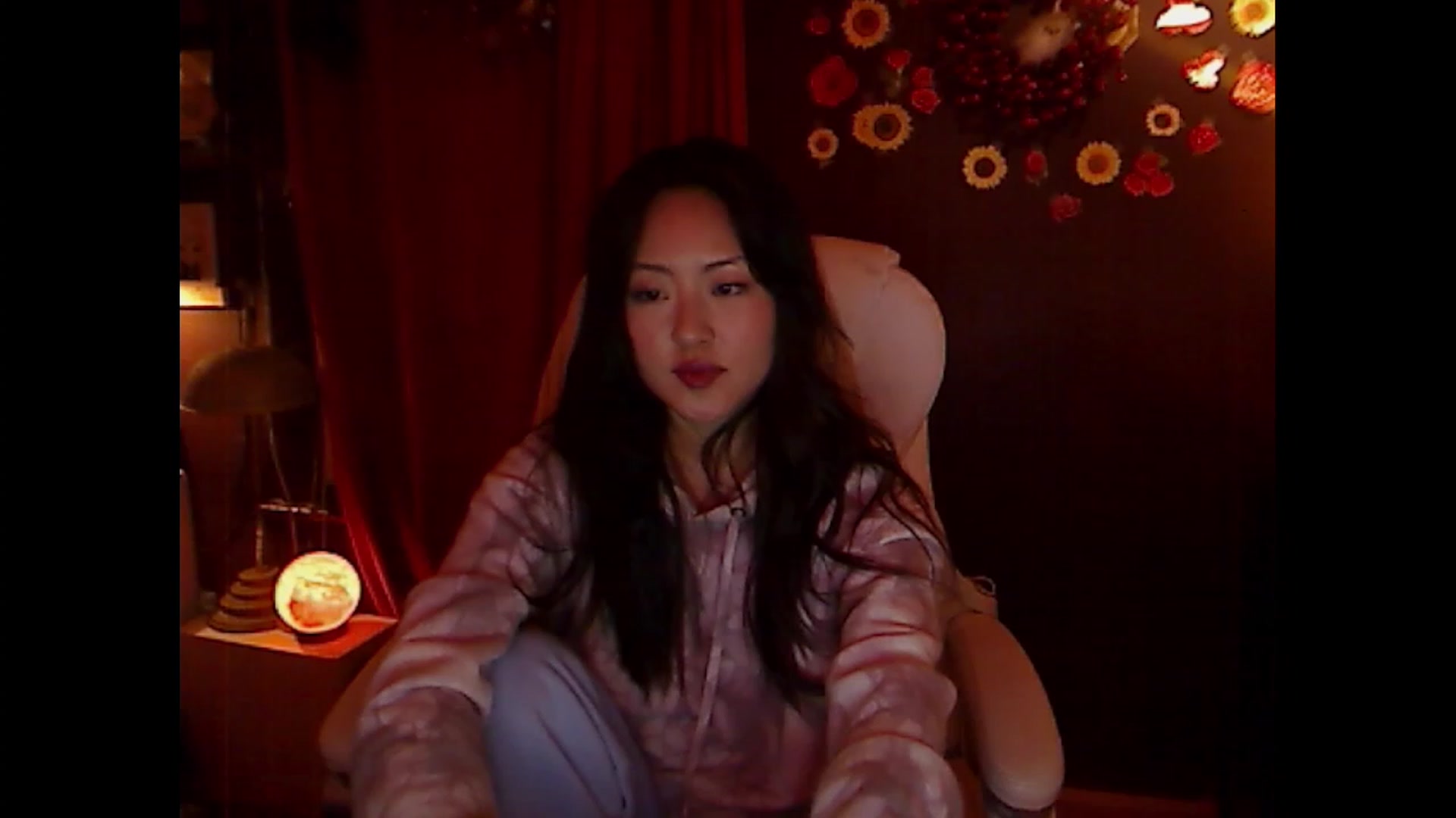 Gallery image thumbnail from Linnea_'s myfreecams stream on, 02/19/2023, 10:05 image 14 of 20