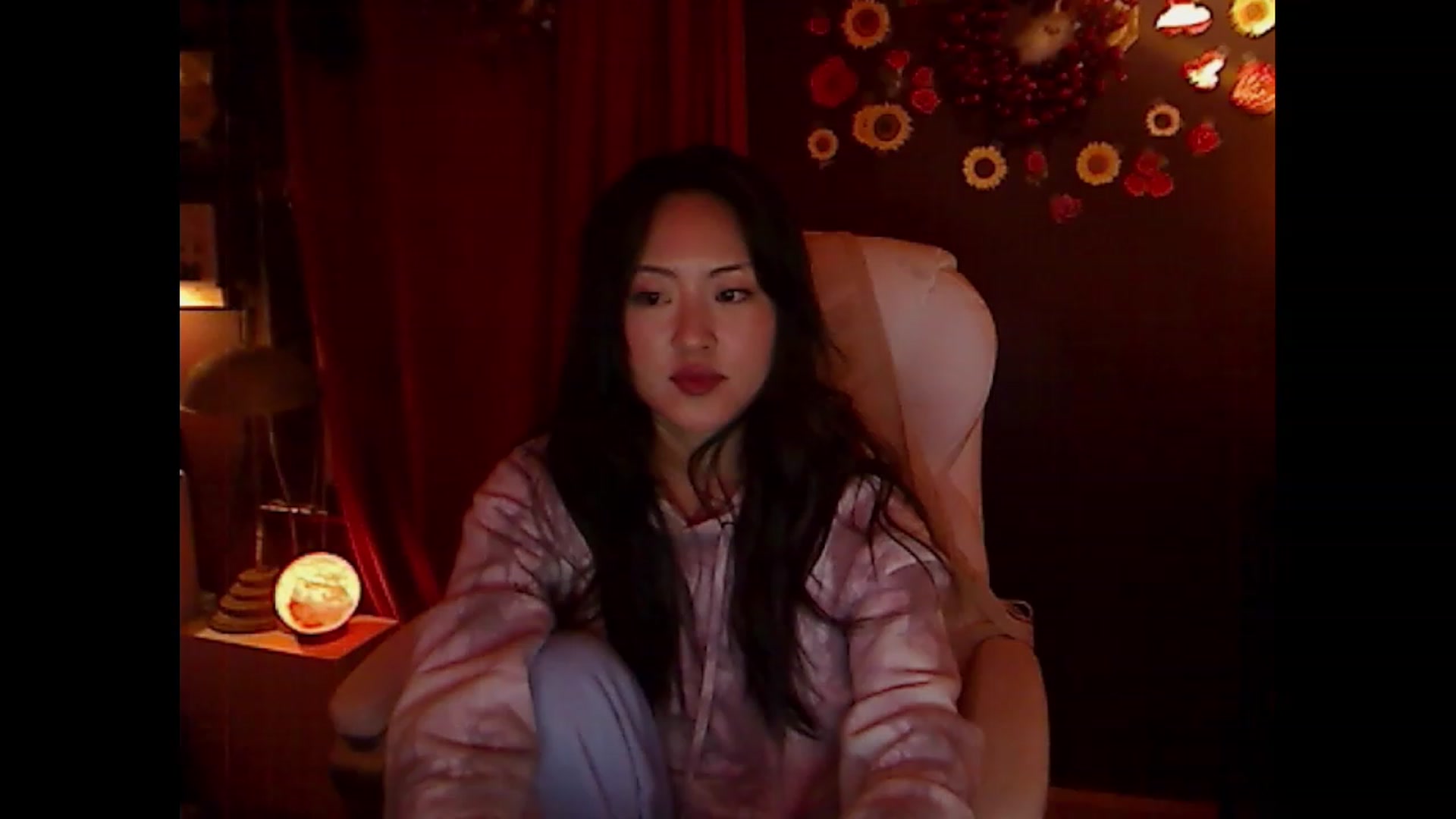 Gallery image thumbnail from Linnea_'s myfreecams stream on, 02/19/2023, 10:05 image 15 of 20