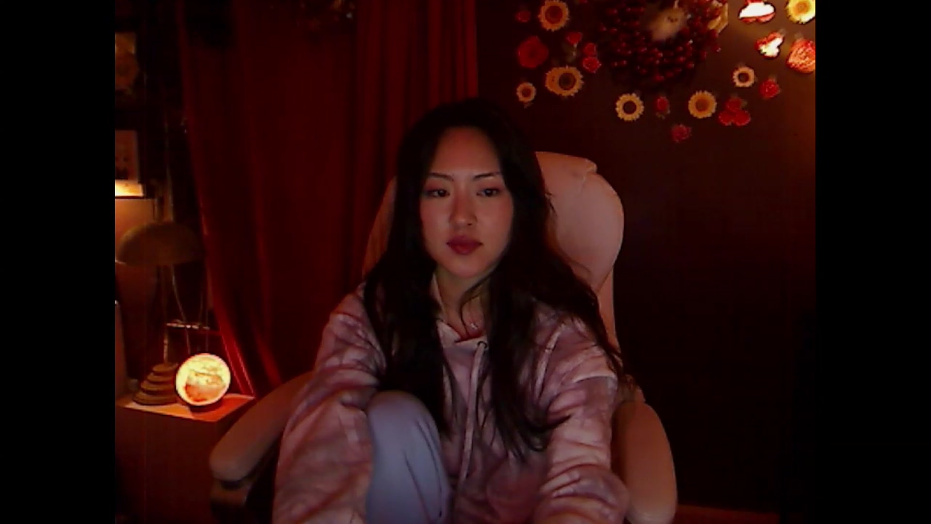Gallery image thumbnail from Linnea_'s myfreecams stream on, 02/19/2023, 10:05 image 20 of 20