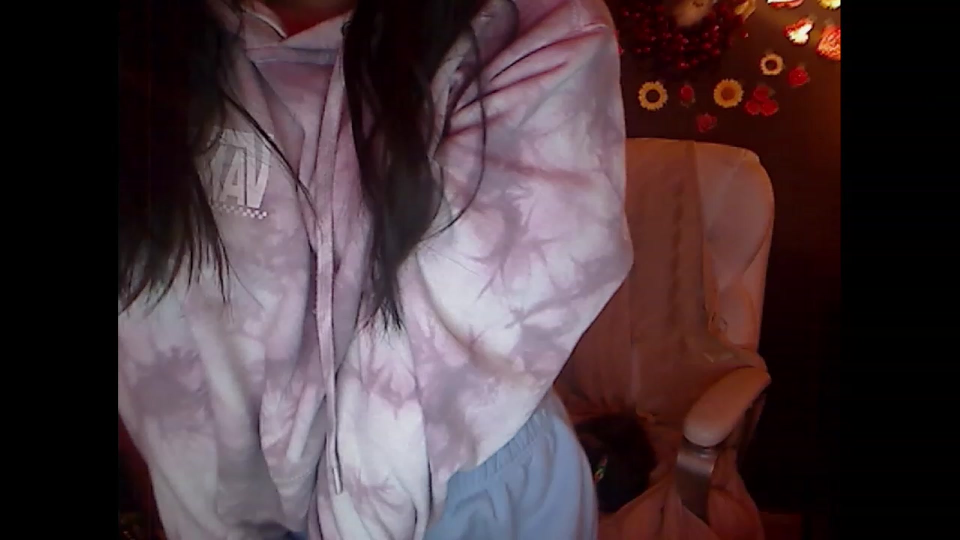 Gallery image thumbnail from Linnea_'s myfreecams stream on, 02/19/2023, 11:30 image 12 of 20