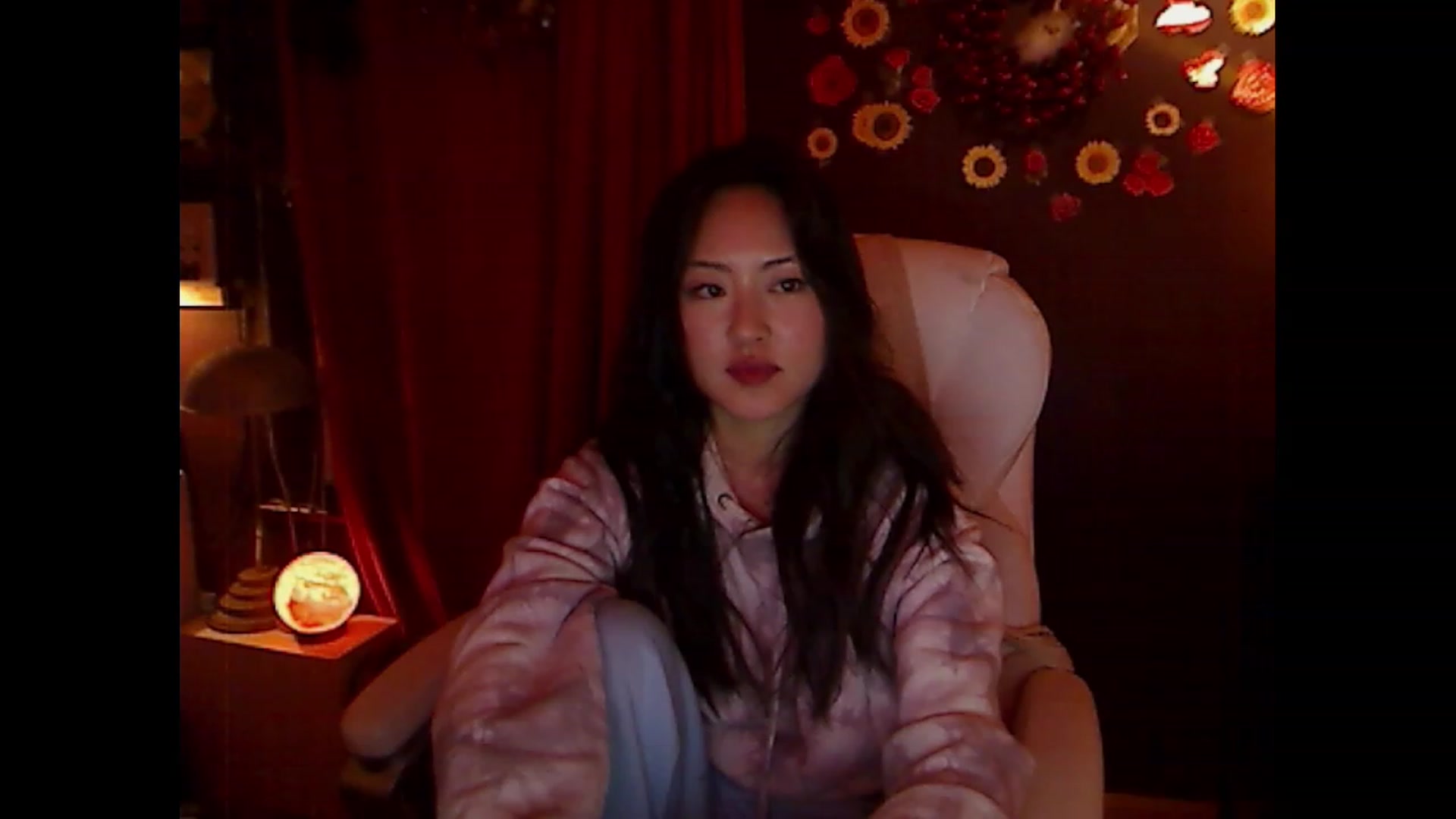 Gallery image thumbnail from Linnea_'s myfreecams stream on, 02/19/2023, 11:30 image 9 of 20