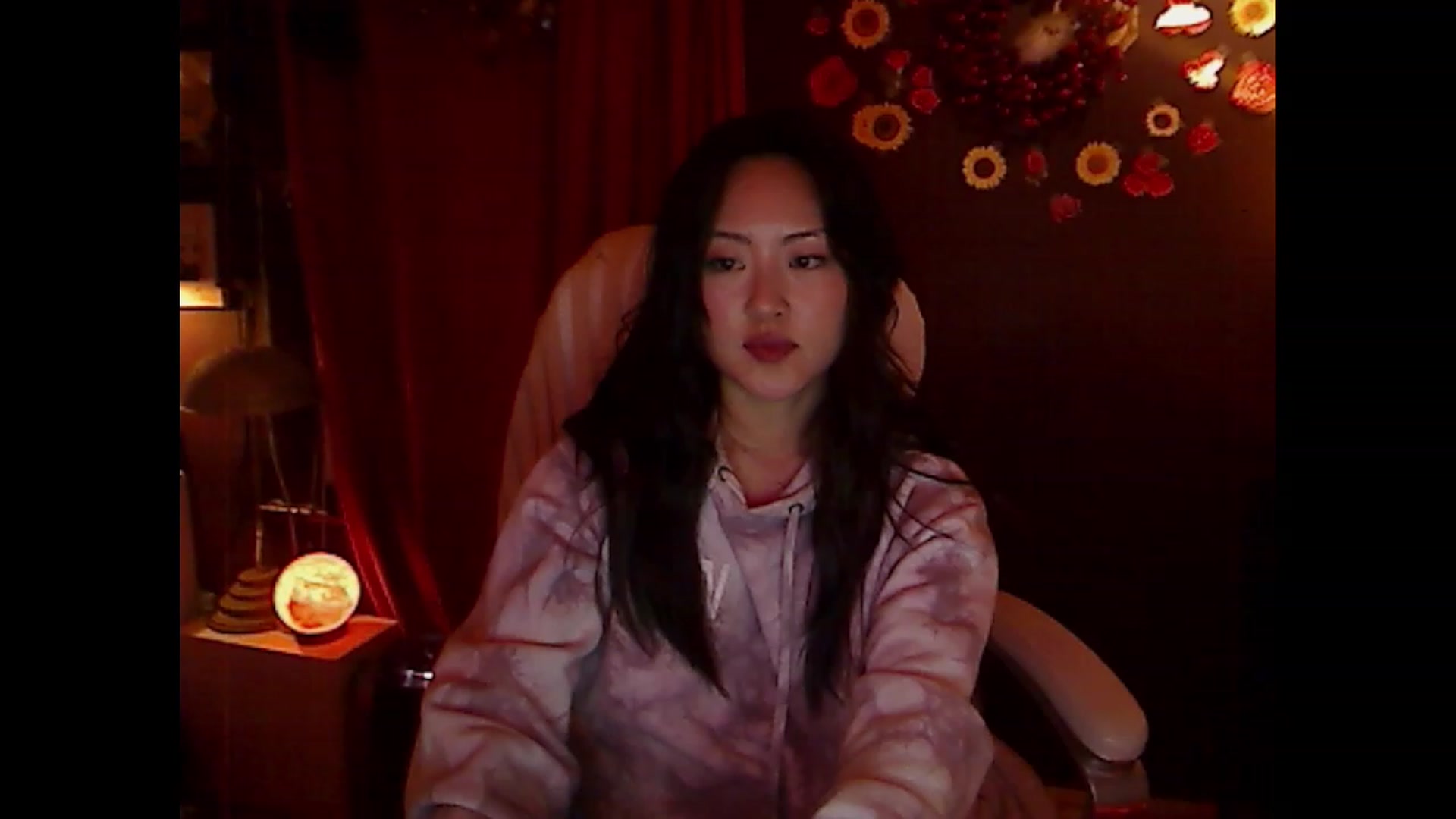 Gallery image thumbnail from Linnea_'s myfreecams stream on, 02/19/2023, 11:30 image 5 of 20