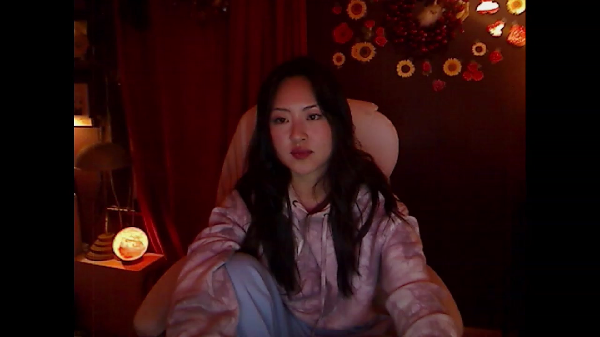 Gallery image thumbnail from Linnea_'s myfreecams stream on, 02/19/2023, 11:30 image 10 of 20