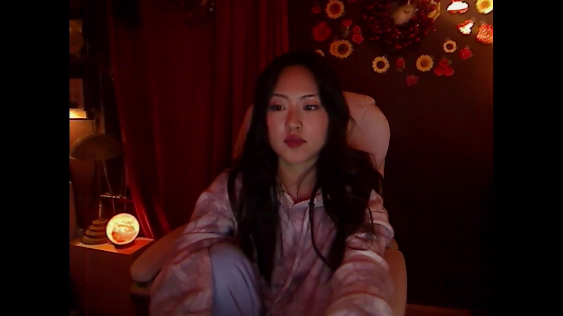 Gallery image thumbnail from Linnea_'s myfreecams stream on, 02/19/2023, 11:30 image 2 of 20