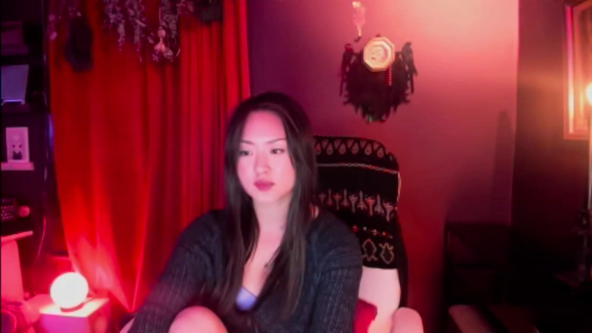 Gallery image thumbnail from Linnea_'s myfreecams stream on, 03/31/2023, 05:17 image 1 of 20