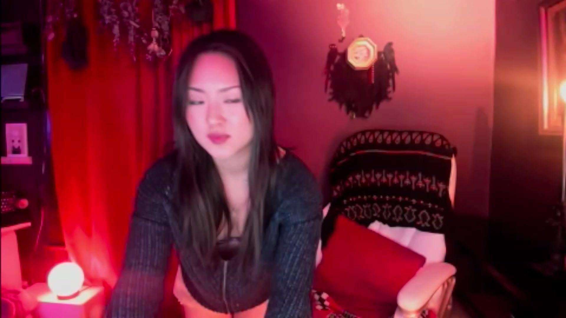 Gallery image thumbnail from Linnea_'s myfreecams stream on, 03/31/2023, 05:17 image 4 of 20