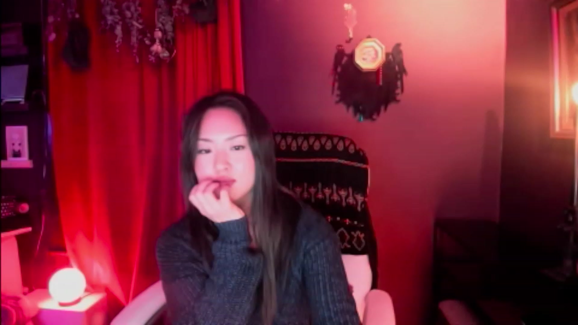 Gallery image thumbnail from Linnea_'s myfreecams stream on, 03/31/2023, 05:17 image 13 of 20