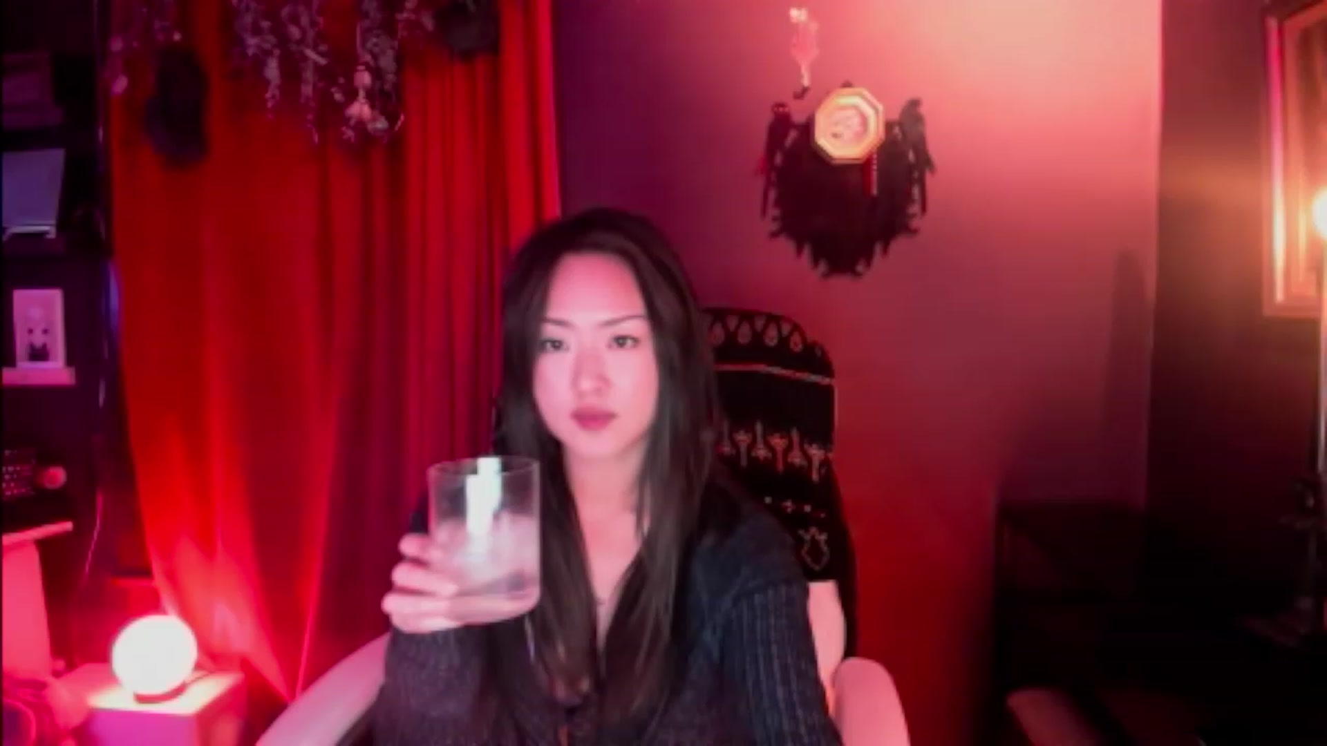 Gallery image thumbnail from Linnea_'s myfreecams stream on, 03/31/2023, 05:17 image 15 of 20