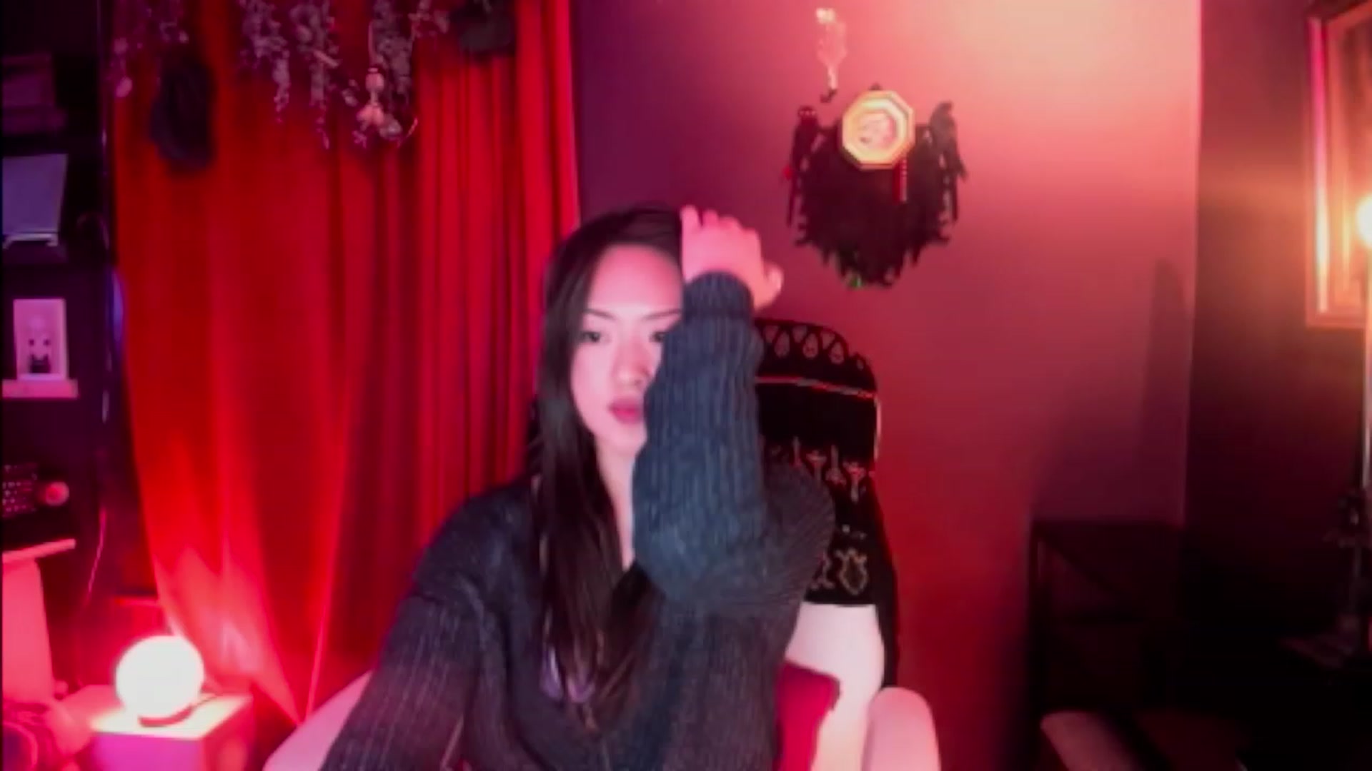 Gallery image thumbnail from Linnea_'s myfreecams stream on, 03/31/2023, 05:17 image 12 of 20