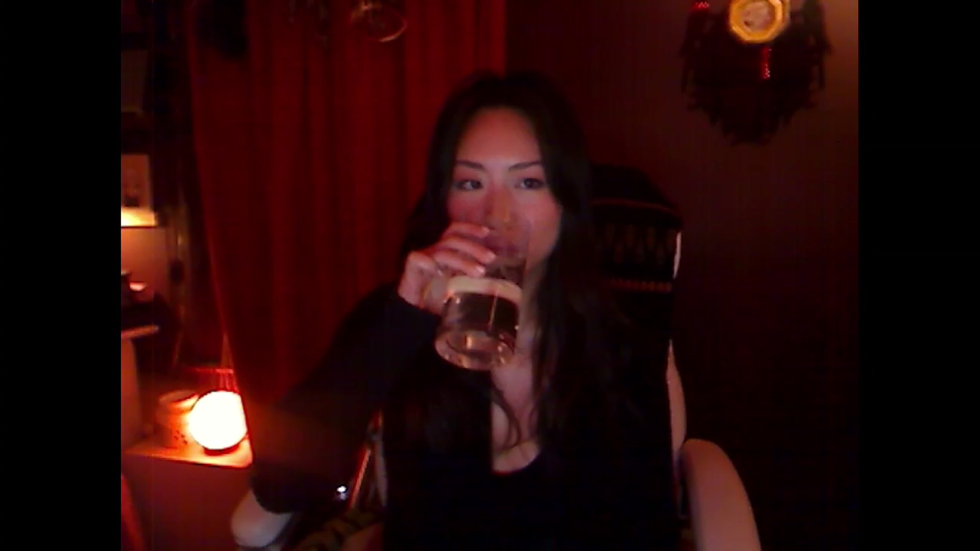 Gallery image thumbnail from Linnea_'s myfreecams stream on, 04/08/2023, 05:43 image 8 of 20