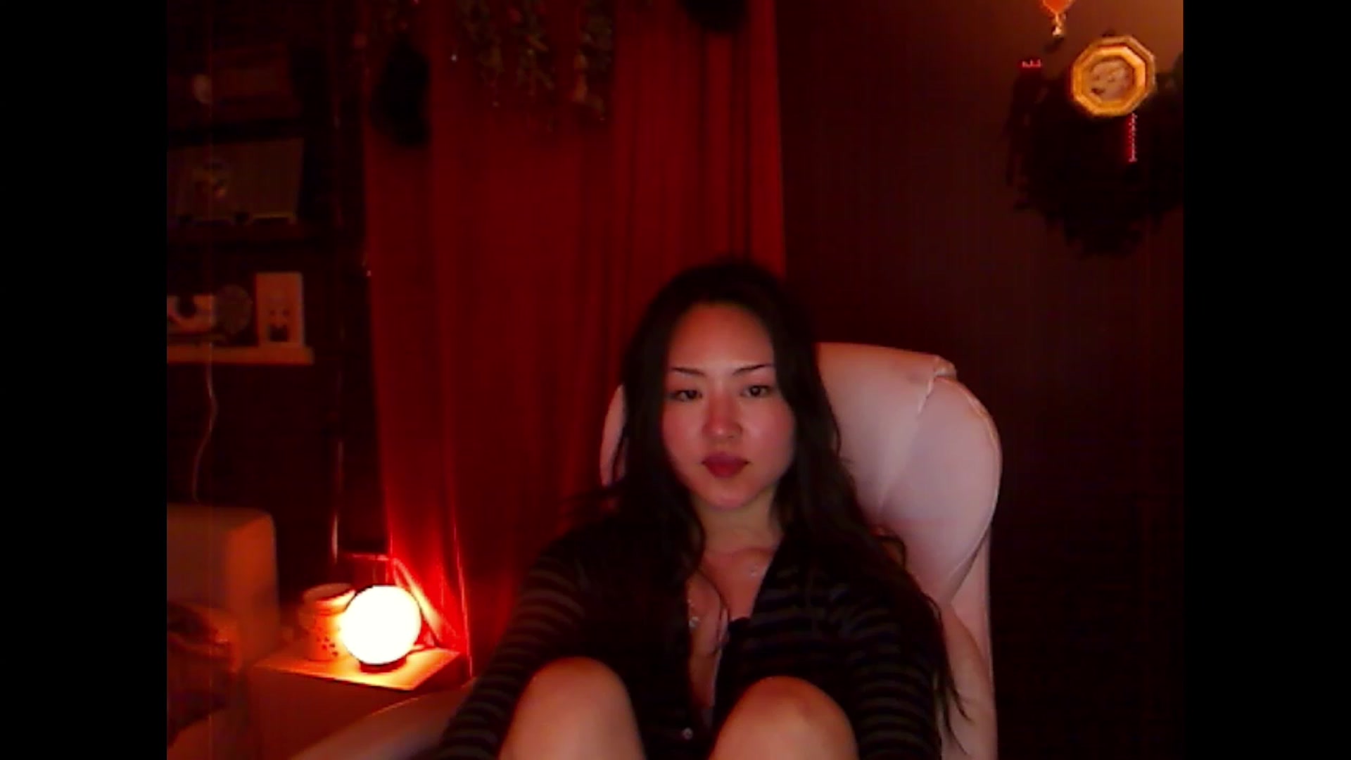 Gallery image thumbnail from Linnea_'s myfreecams stream on, 04/23/2023, 08:19 image 19 of 20