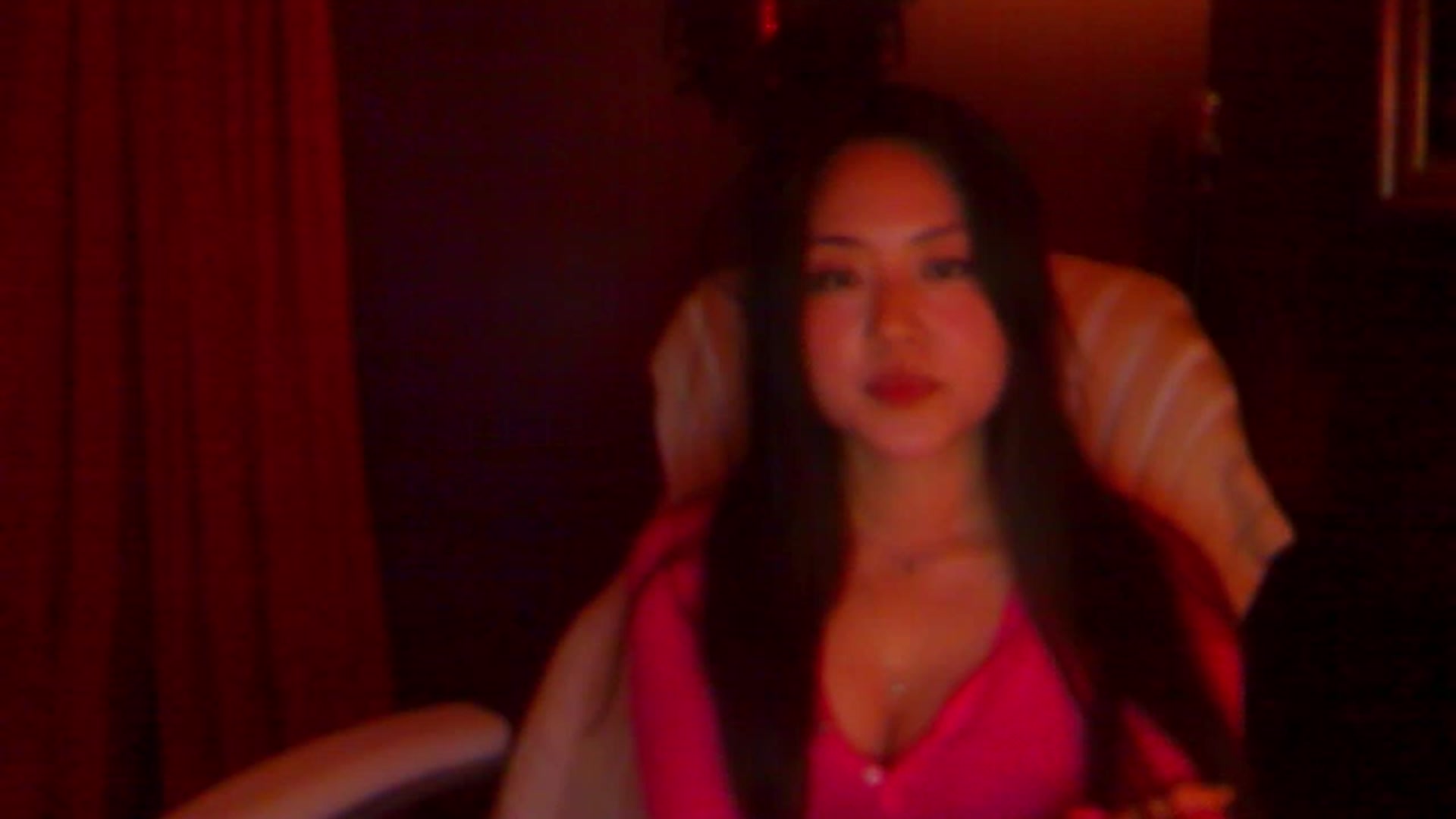 Gallery image thumbnail from Linnea_'s myfreecams stream on, 05/16/2023, 06:40 image 10 of 20
