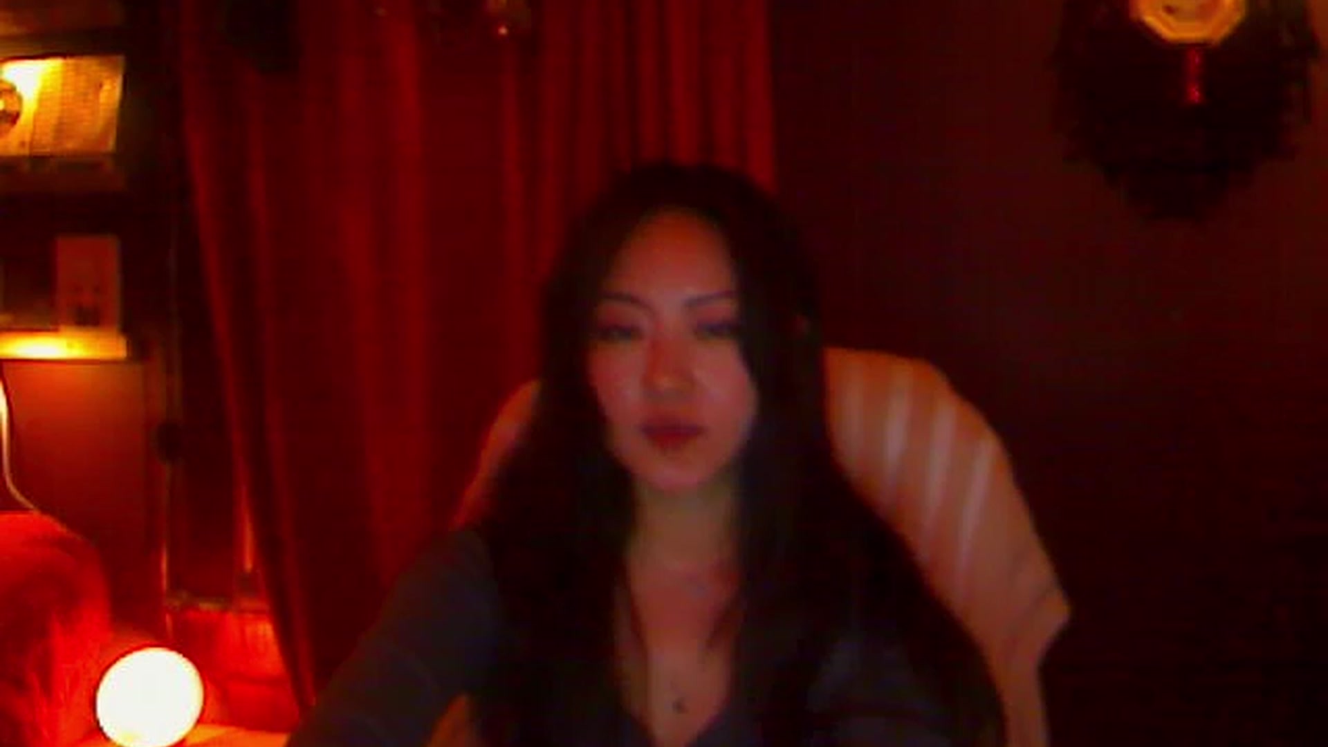 Gallery image thumbnail from Linnea_'s myfreecams stream on, 05/17/2023, 10:12 image 8 of 20