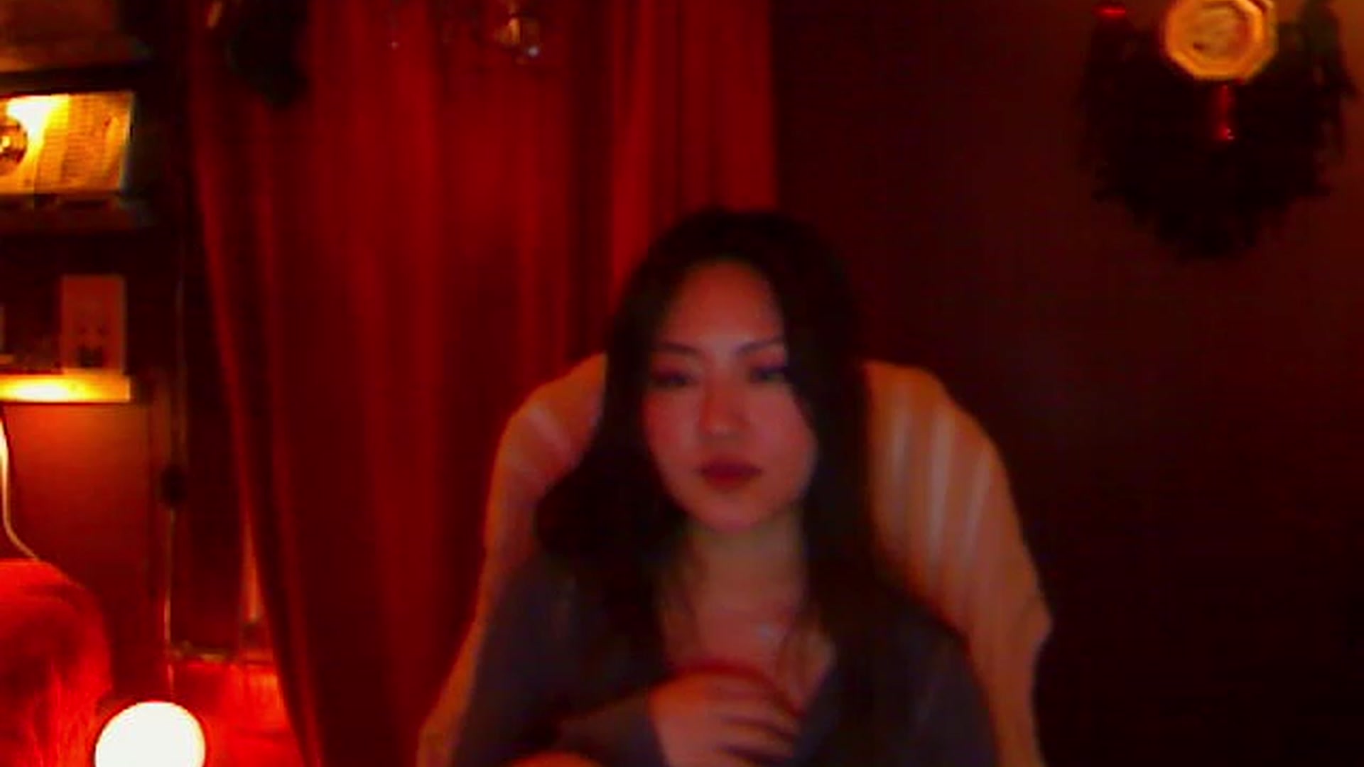 Gallery image thumbnail from Linnea_'s myfreecams stream on, 05/17/2023, 12:19 image 12 of 20