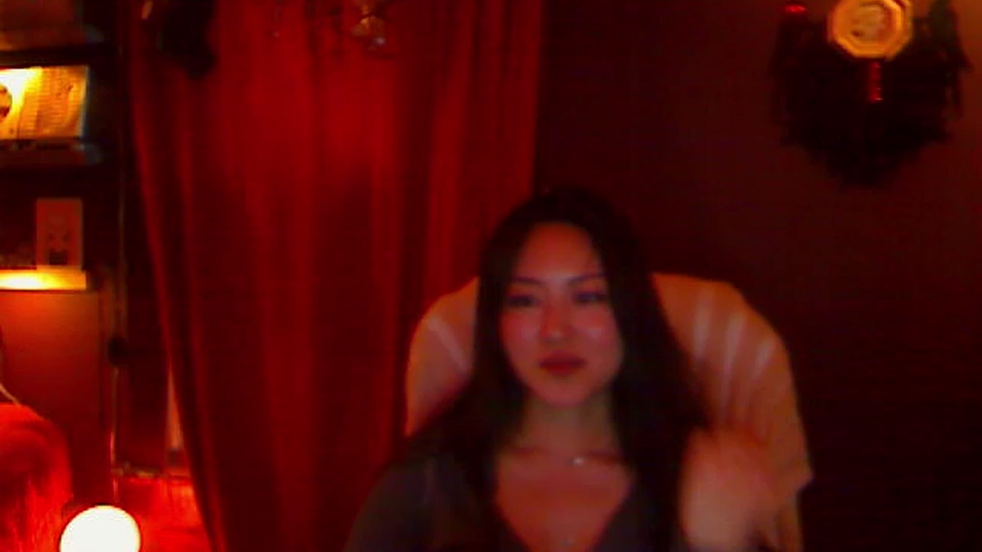 Gallery image thumbnail from Linnea_'s myfreecams stream on, 05/17/2023, 12:45 image 5 of 20