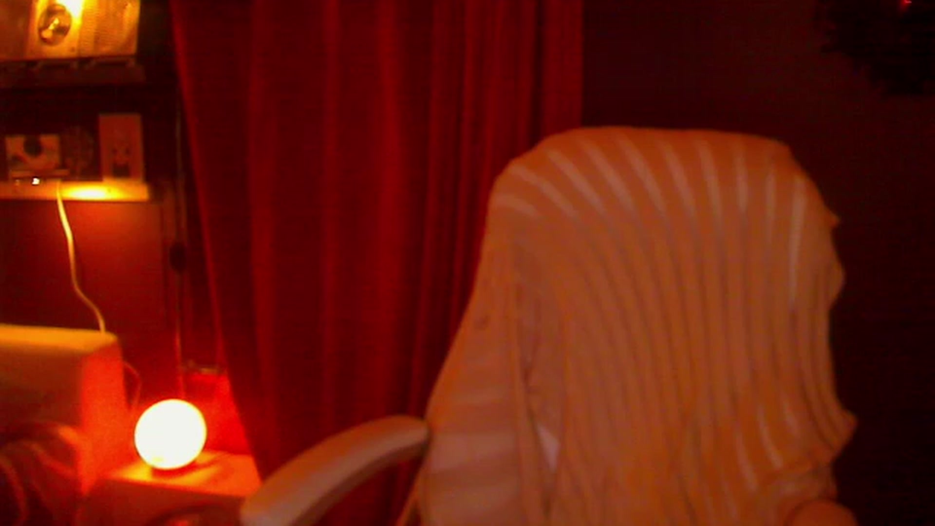 Gallery image thumbnail from Linnea_'s myfreecams stream on, 06/04/2023, 07:18 image 9 of 20