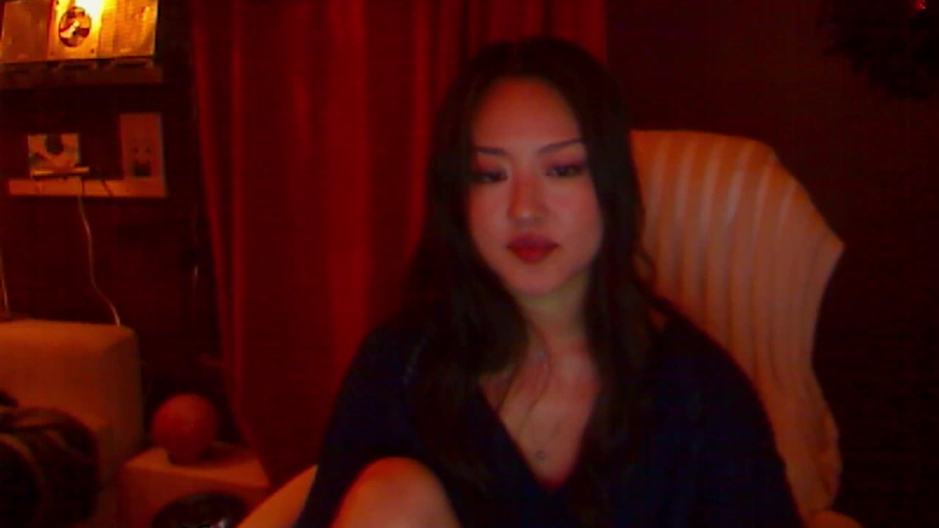 Gallery image thumbnail from Linnea_'s myfreecams stream on, 06/28/2023, 05:13 image 5 of 20