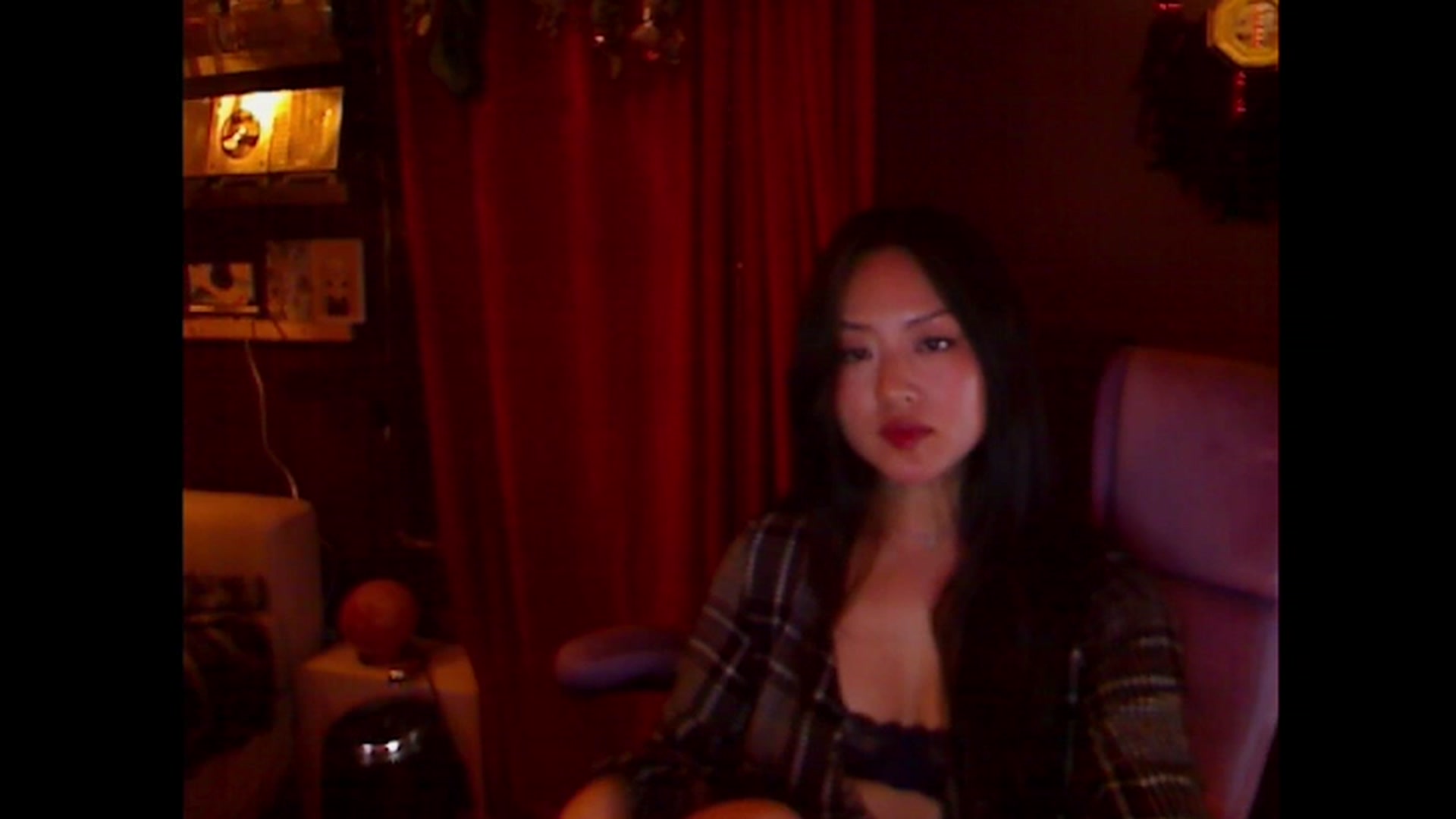 Gallery image thumbnail from Linnea_'s myfreecams stream on, 07/30/2023, 09:05 image 11 of 20