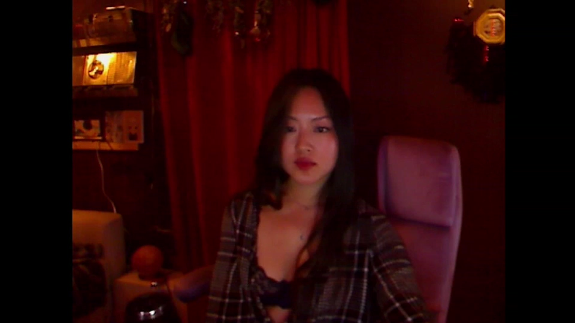Gallery image thumbnail from Linnea_'s myfreecams stream on, 07/30/2023, 09:05 image 16 of 20