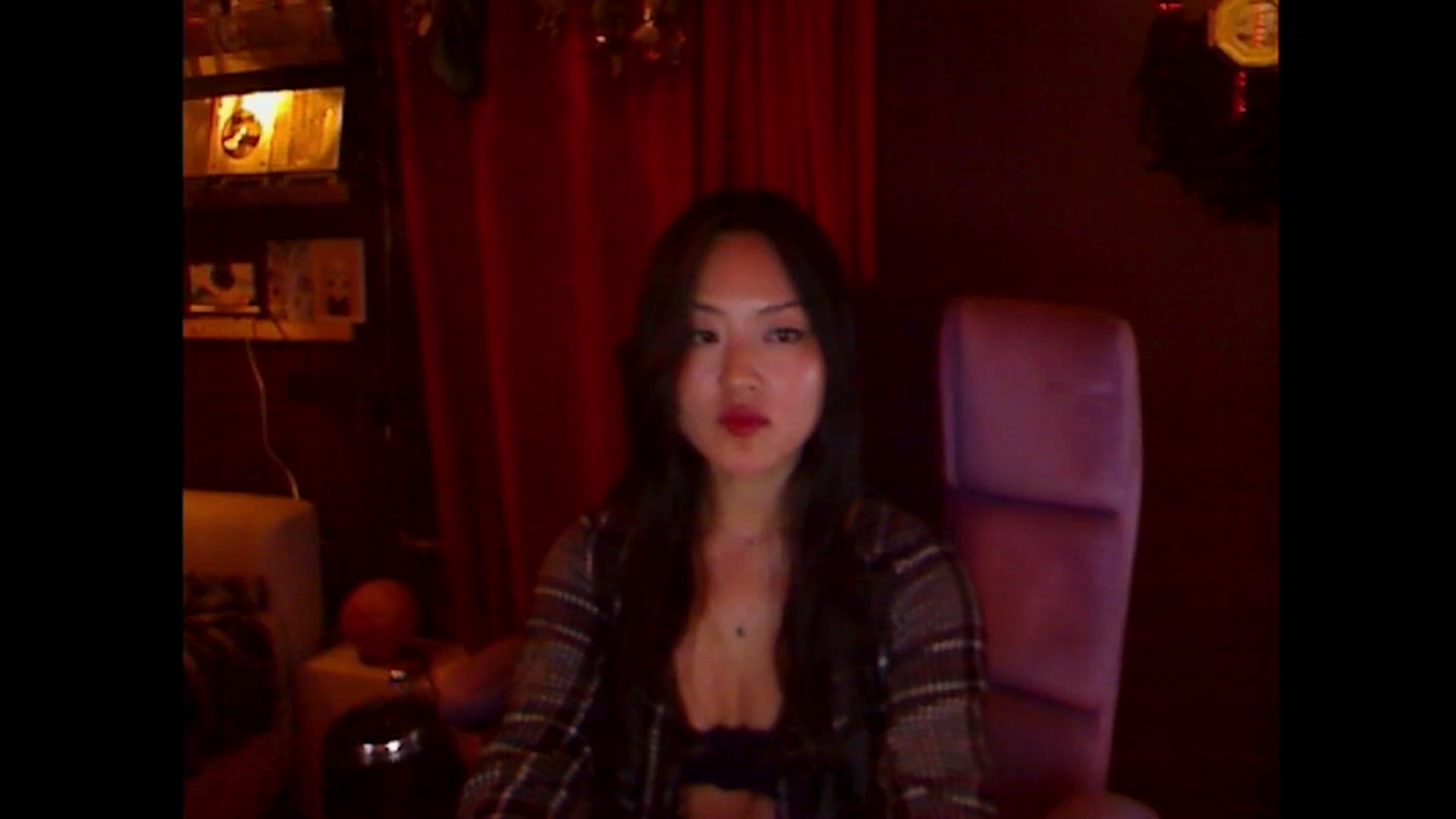 Gallery image thumbnail from Linnea_'s myfreecams stream on, 07/30/2023, 09:05 image 9 of 20